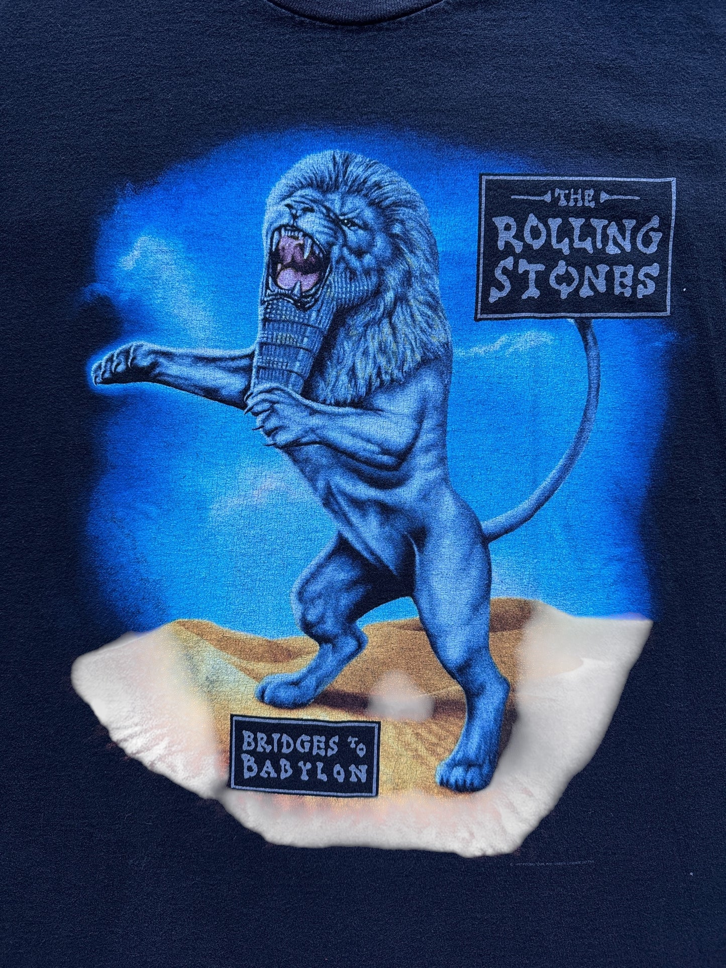 Front Graphic of Vintage 1997 Rolling Stones Bridges to Babylon Band Tee SZ L