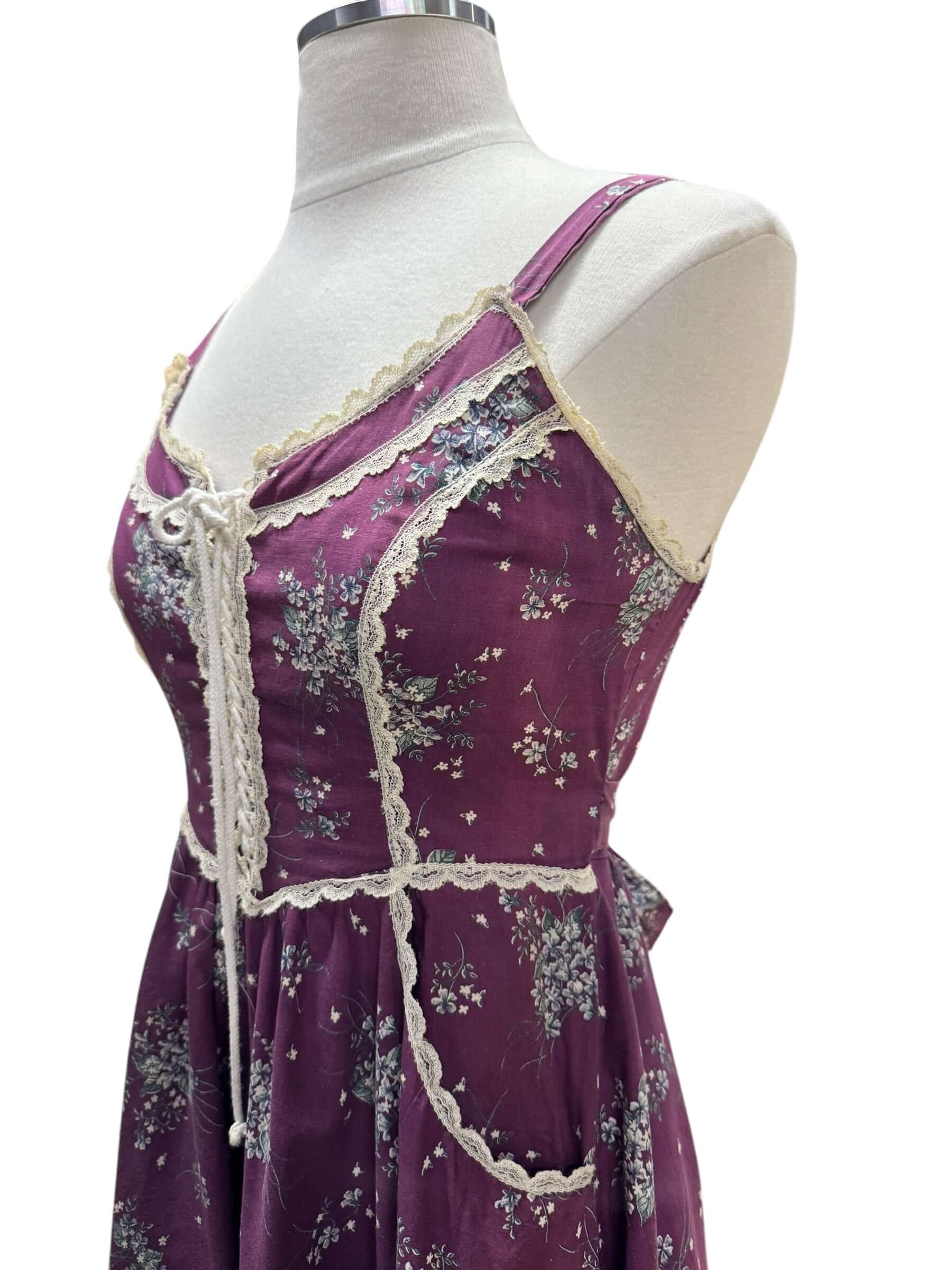 Side chest view of 1970s Purple Gunne Sax Sundress S