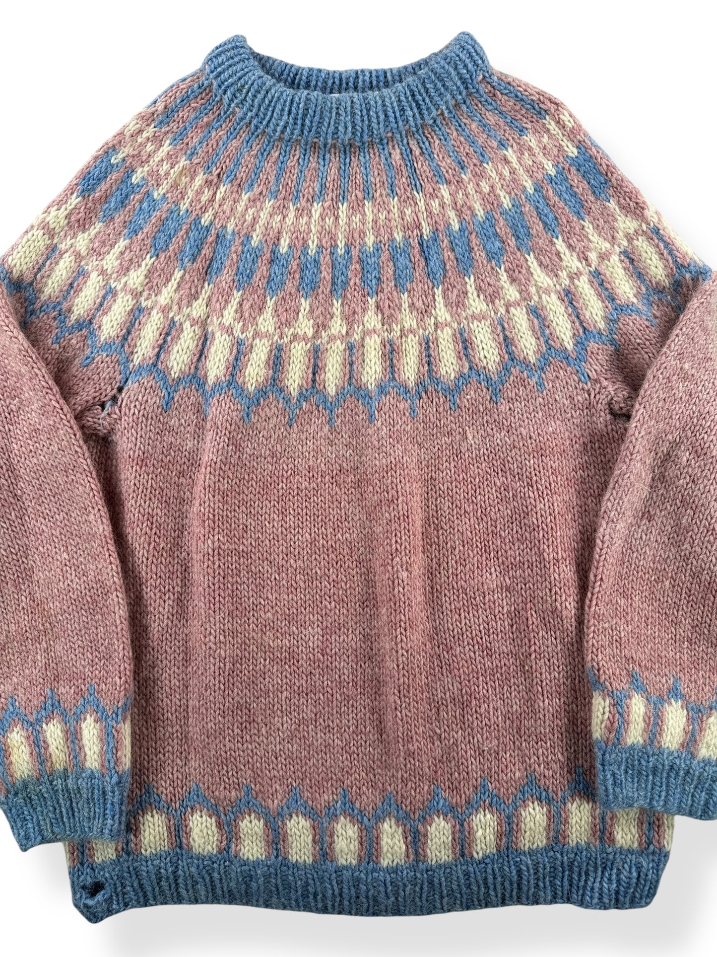 Front Close Up of Vintage Pink Nordic Sweater SZ L
