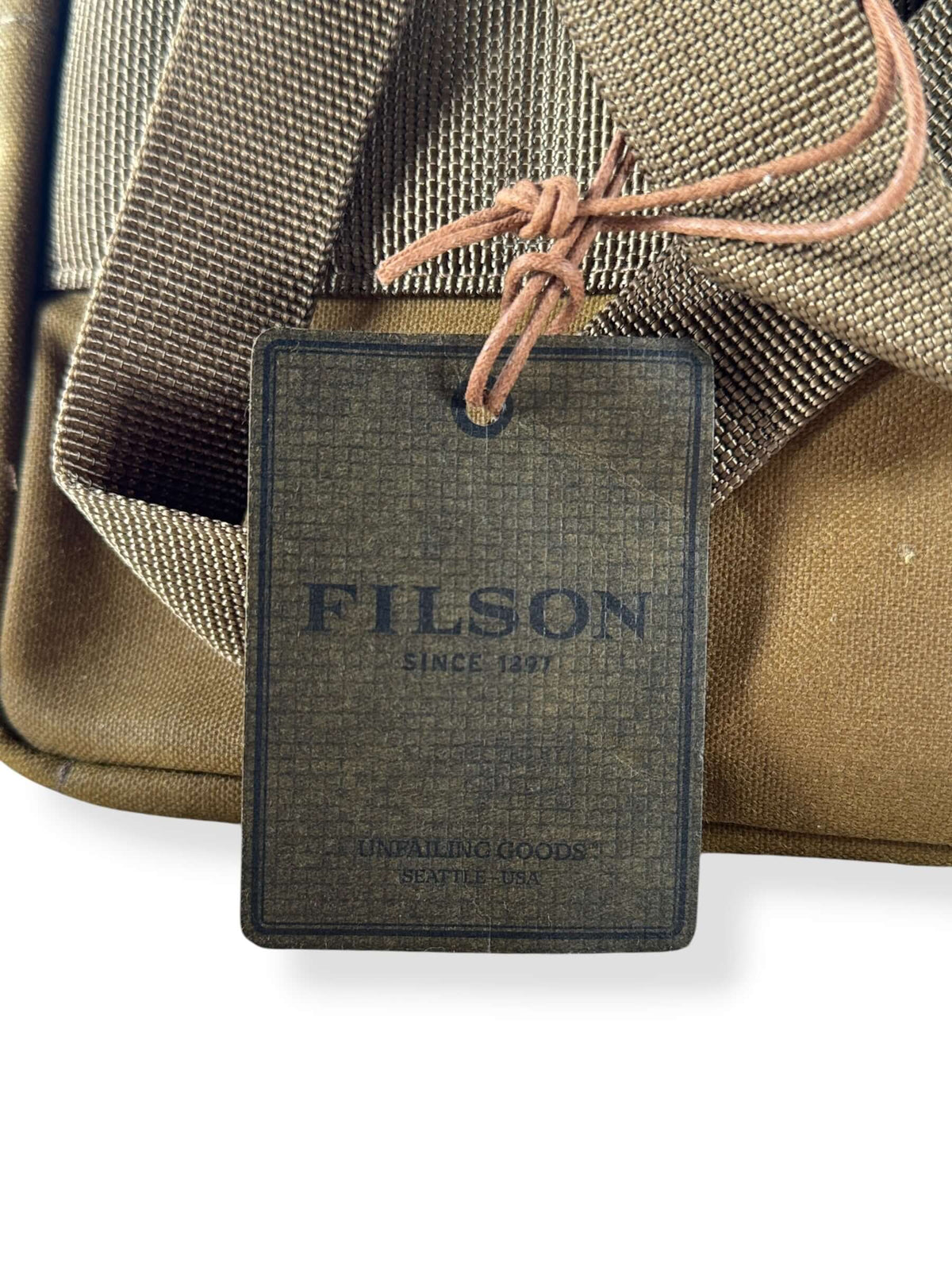 Filson tag on Filson Shot Shell Bag NWT