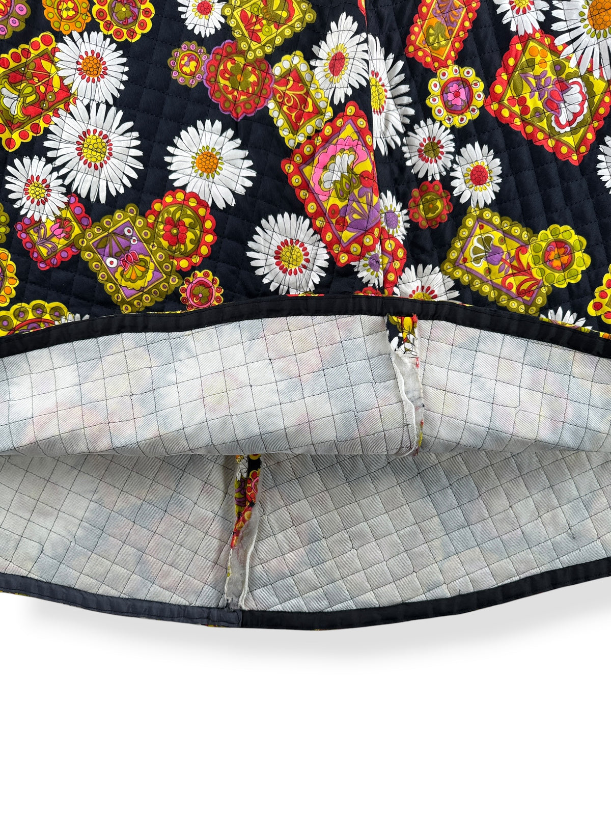 Inside of Vintage 60s Floral Quilted Skirt W26