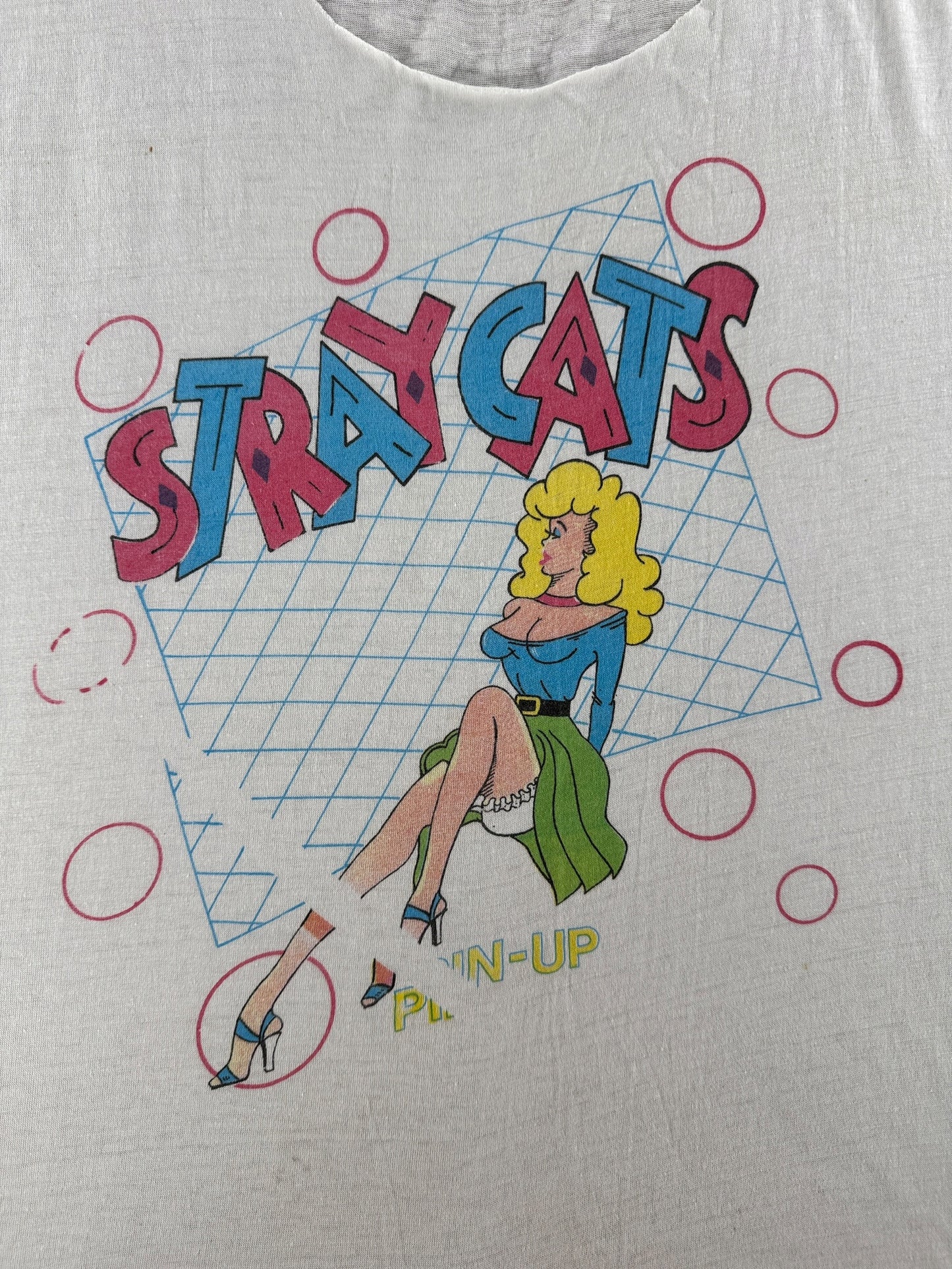 Front graphic of Vintage Stray Cats Pinup Cut Off Tee SZ L