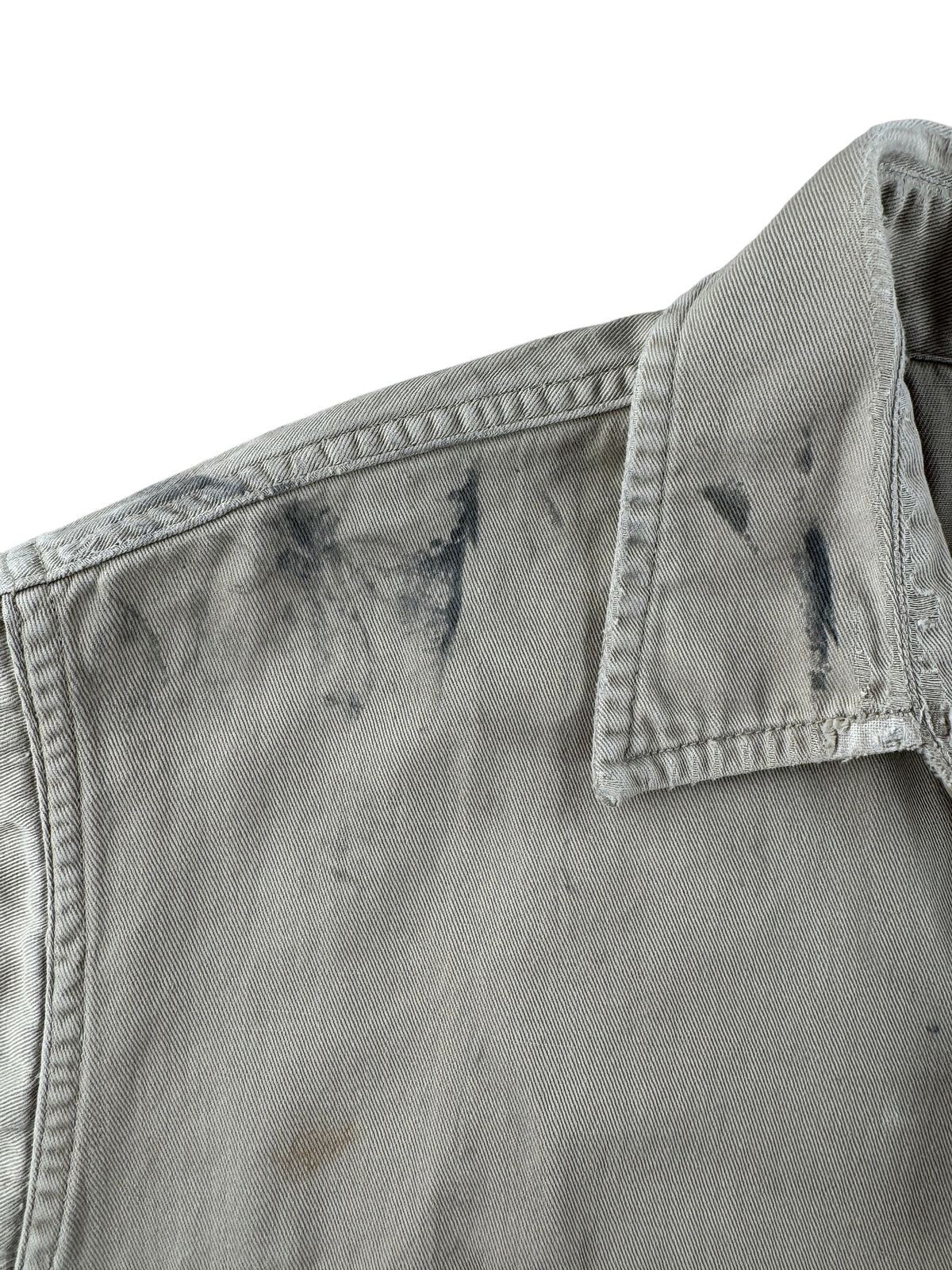 Stains on collar and shoulder of Vintage 1960s Distressed Big Mac Penney's Work Shirt SZ M