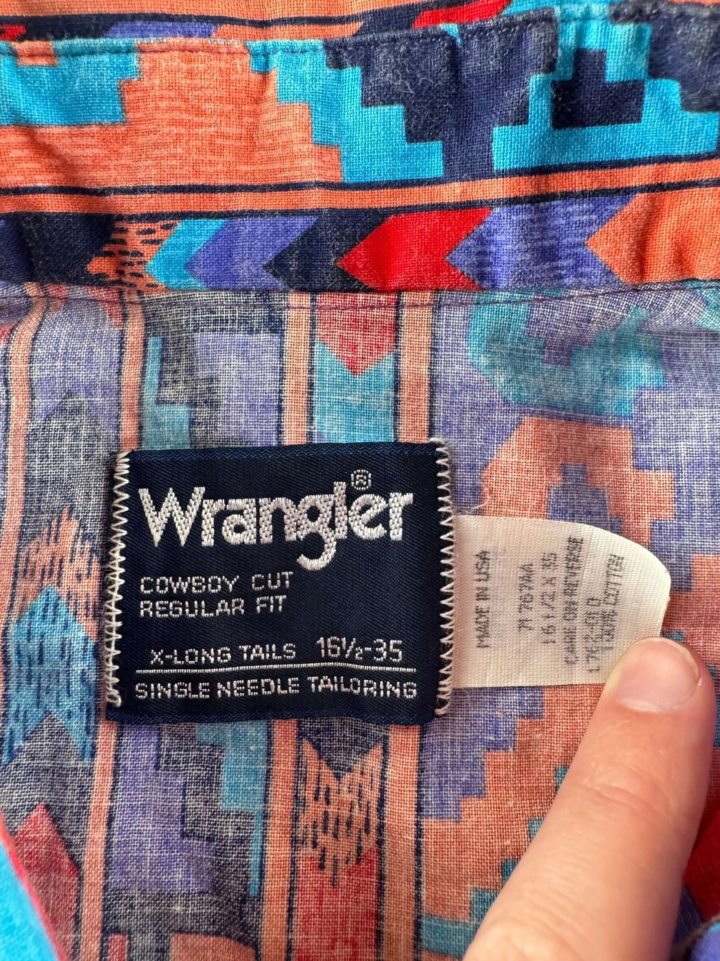 Label on Vintage Wrangler Brushpopper Shirt SZ 16 (Fits L)