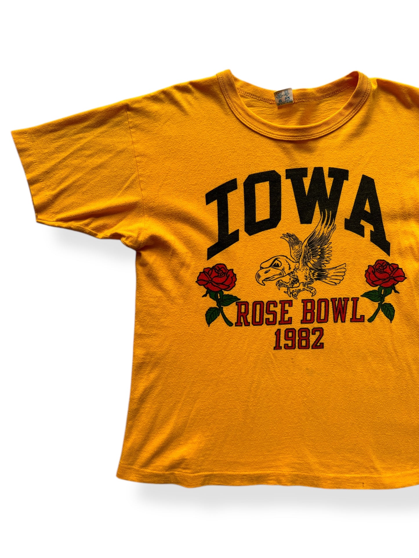 Front Right of Vintage 1982 Iowa Rose Bowl Tee SZ M