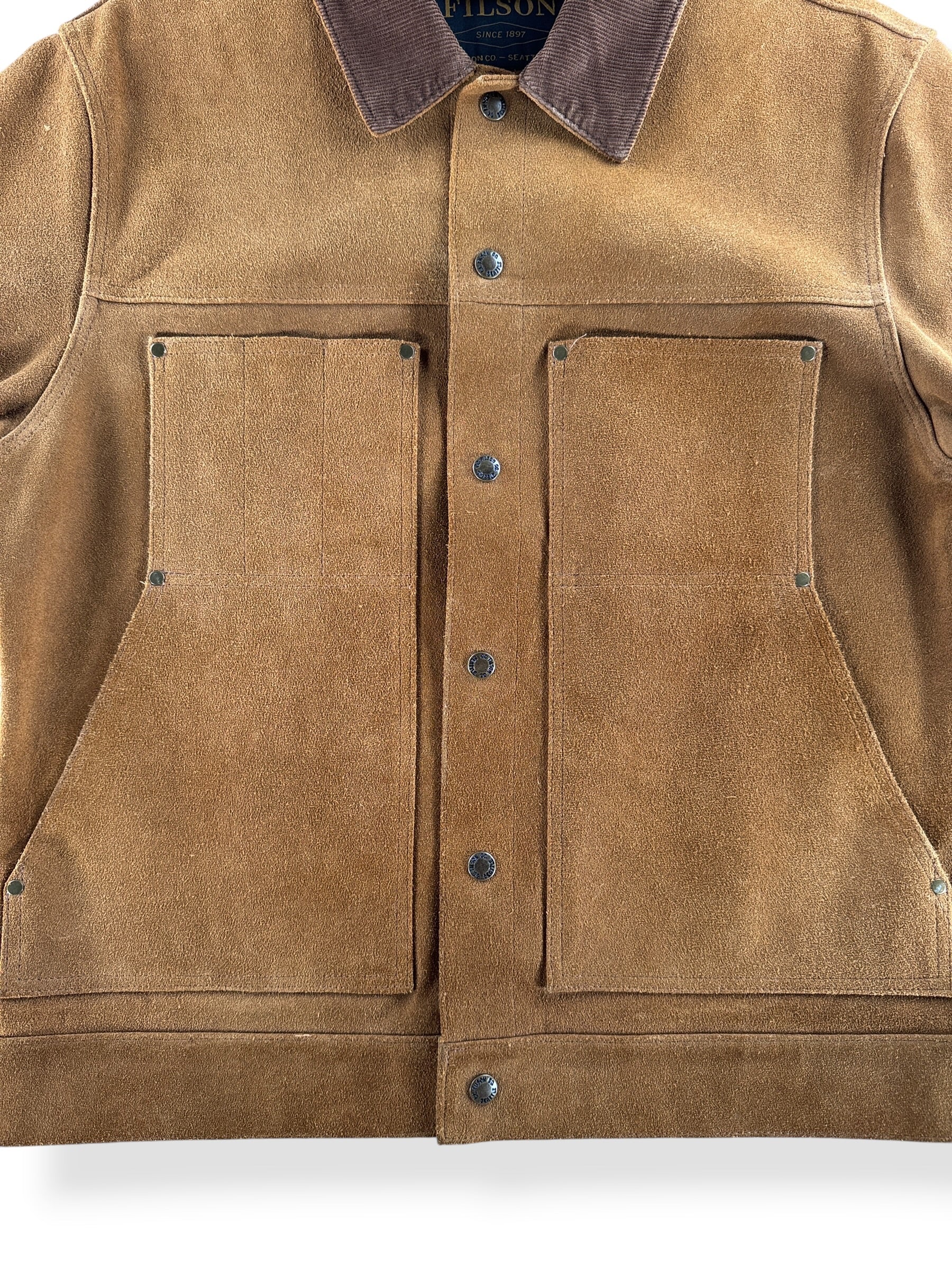 Front Pockets on Filson Dark Tan Roughout Leather Short Cruiser SZ M