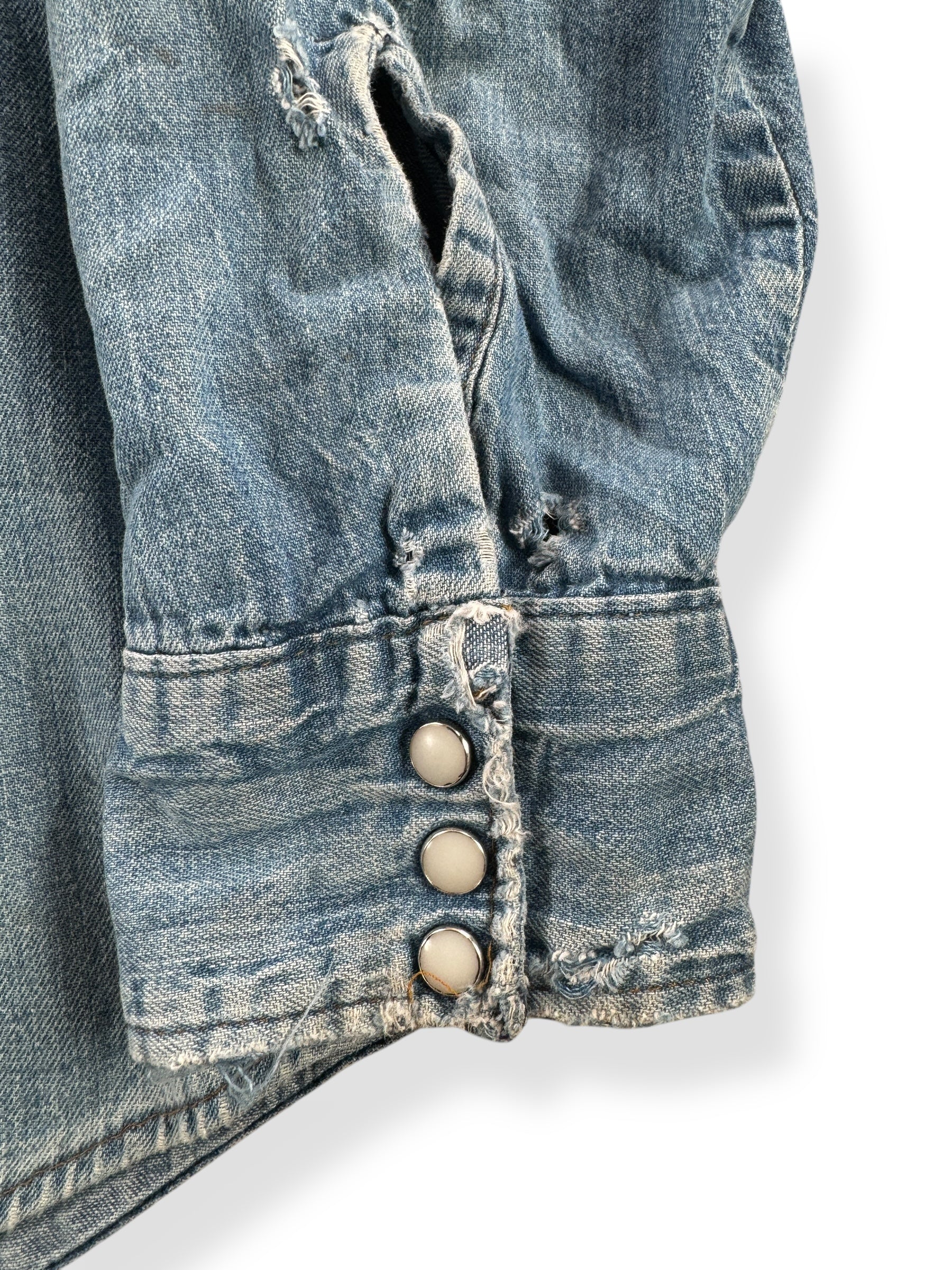 Distressed Cuffs on Vintage Distressed Dakota Denim Pearl Snap Top SZ XL