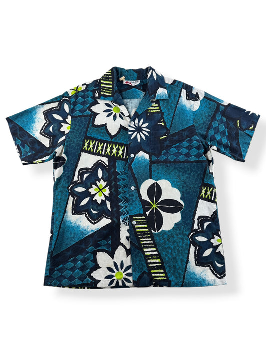 Front of Vintage Holo-Holo Bark Cloth Aloha Shirt SZ M