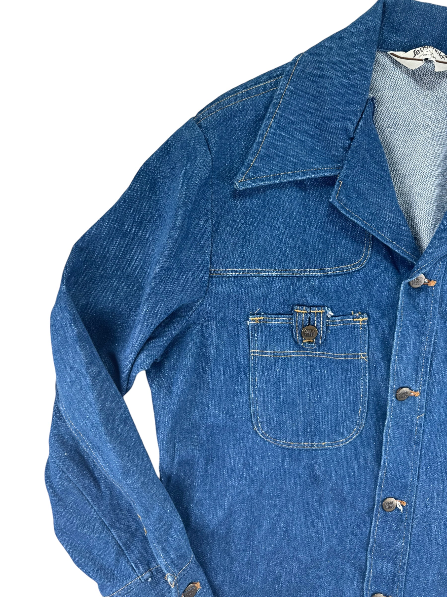 Front right shoulder of 1970s Deadstock Sedgefield Denim Jacket L