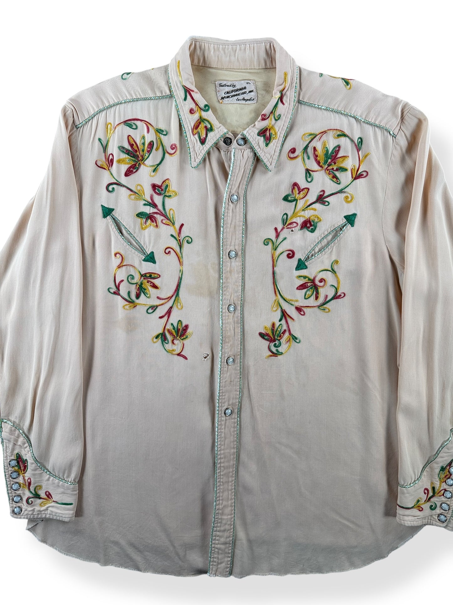 Front Close Up of Vintage California Ranchwear Rayon Gabardine Embroidered Pearl Snap SZ XL