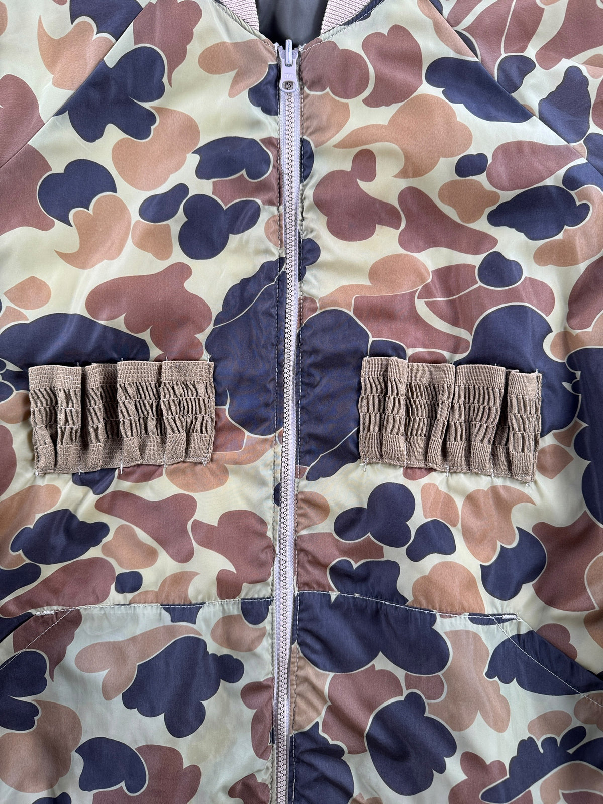 Shell Casing holders on front of Vintage Columbia Reversible Hunting Bomber Jacket SZ L