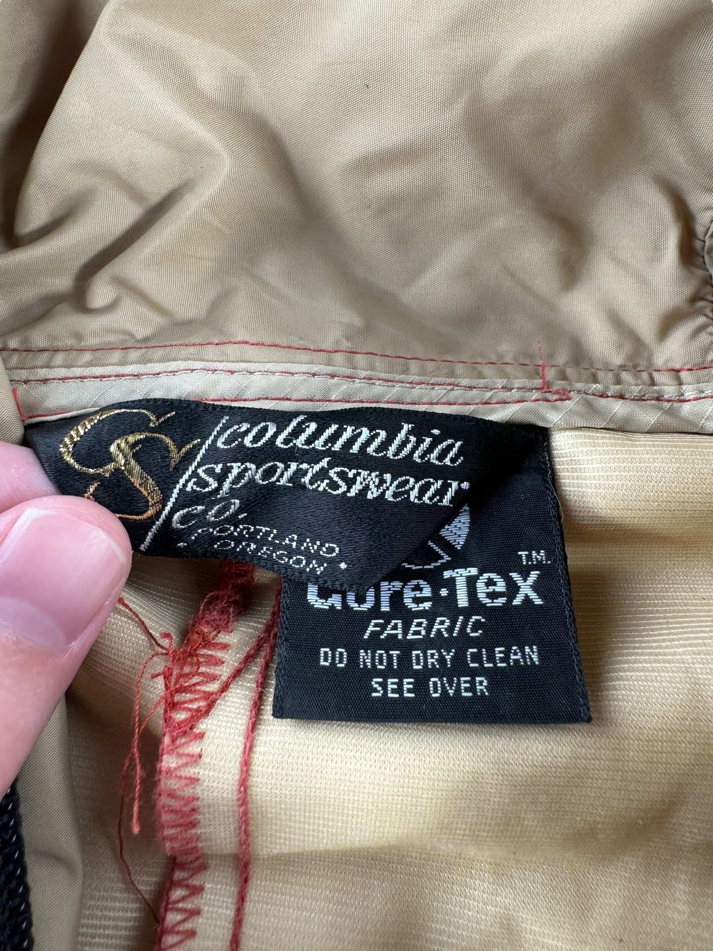 Tag on Vintage Columbia Sportswear Mountain Parka SZ M