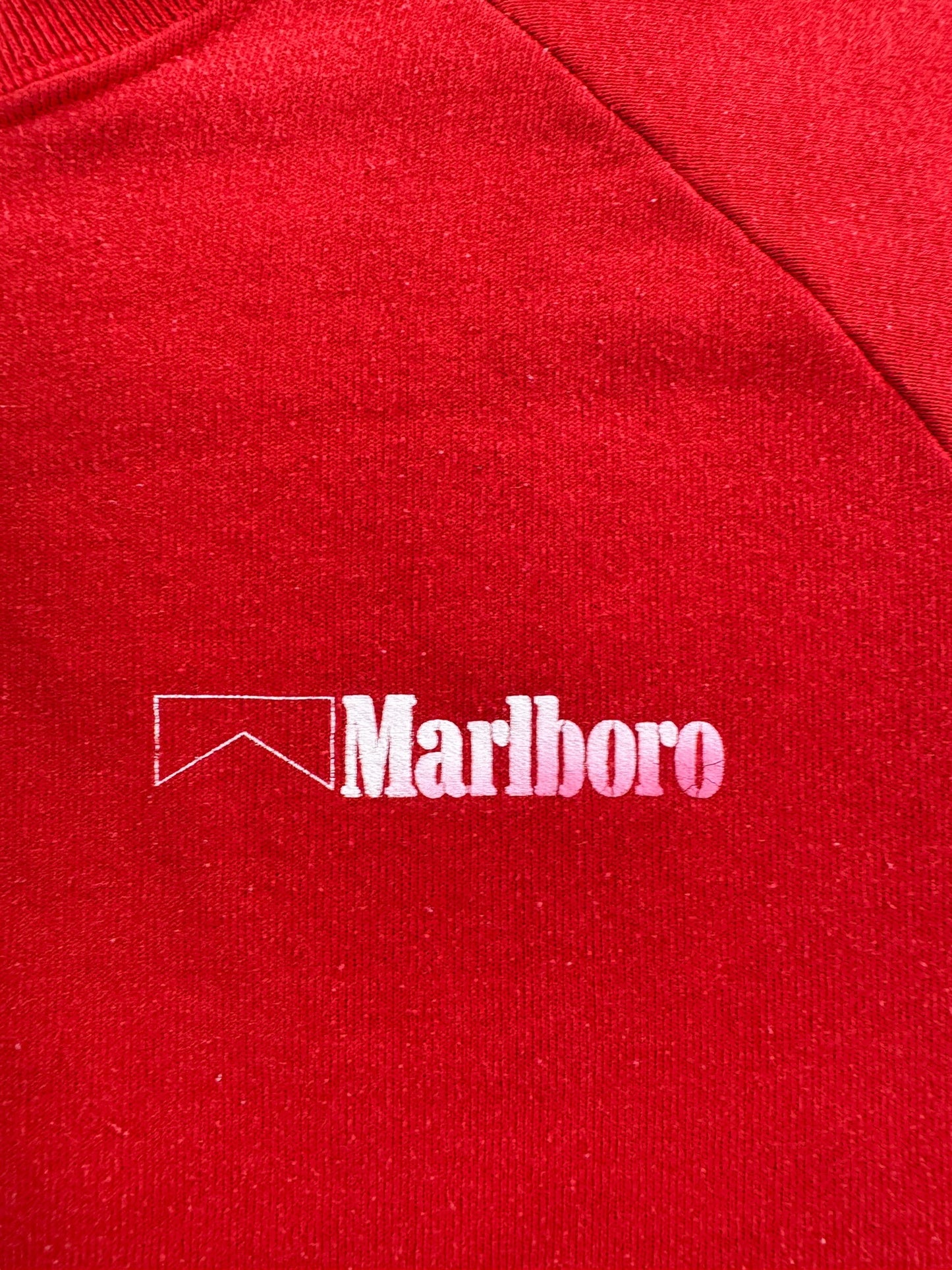Graphic on Vintage Red Screen Stars Marlboro Crewneck SZ XL (Fits M)