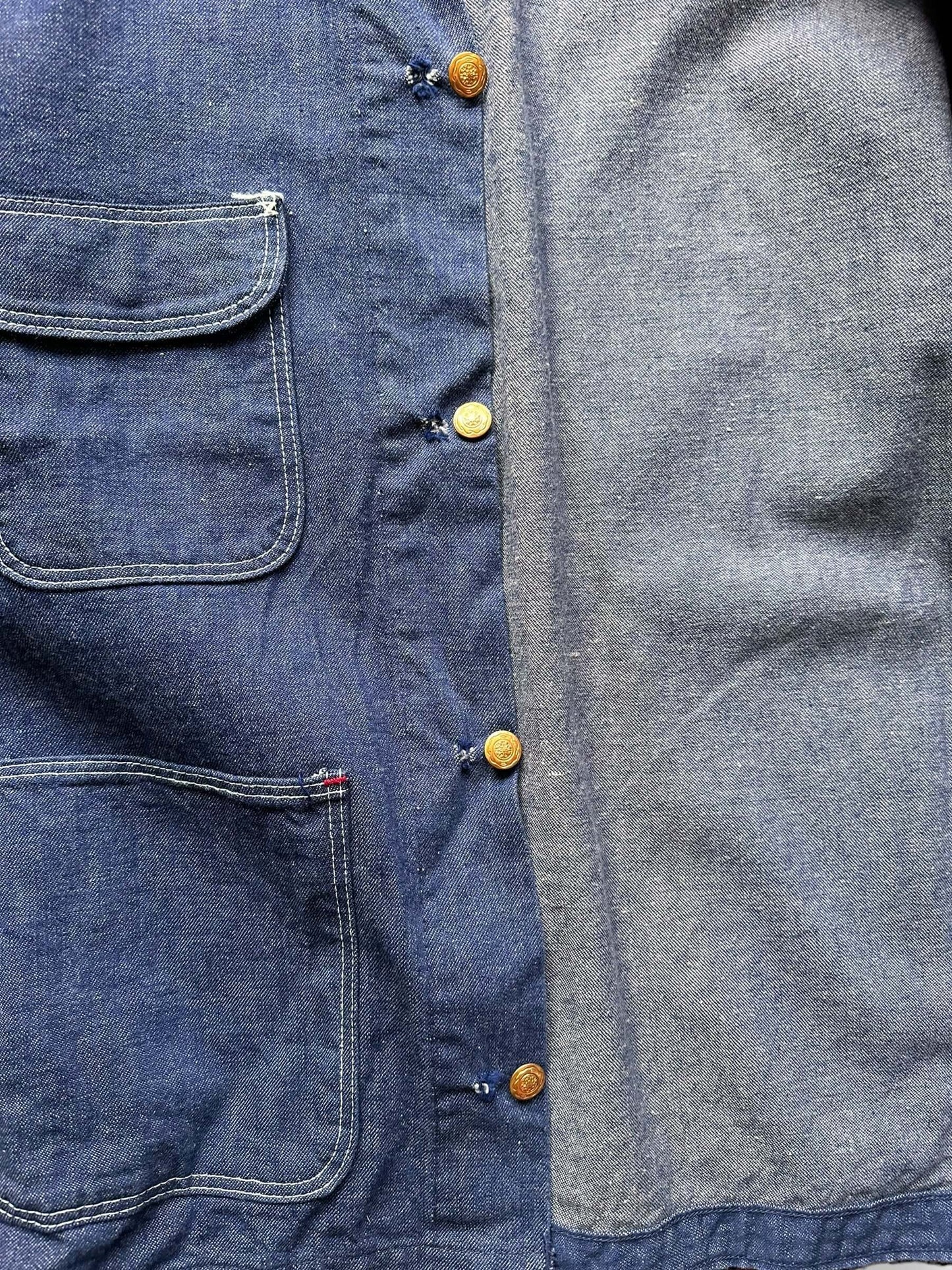 buttons on Vintage Wrangler Blue Bell Denim Chore Coat SZ 40 | Vintage Denim Chore Coat