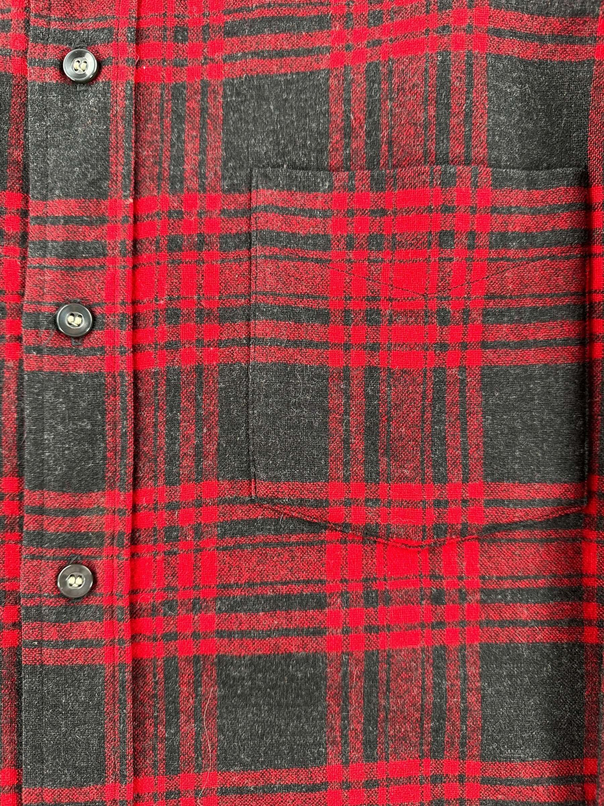 Pocket and buttons on Vintage 1970s Pendleton Wool Button Down Shirt SZ M