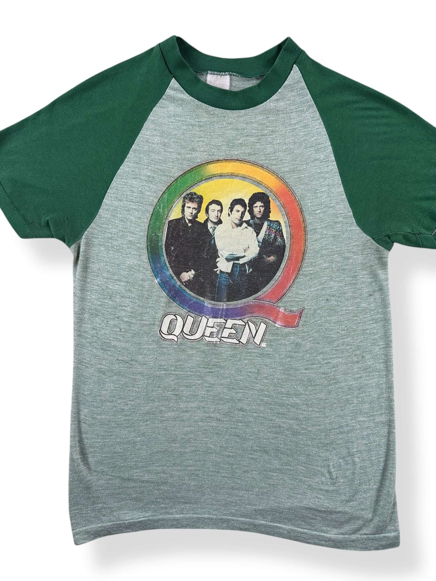 Front Close Up of Vintage Iron-On Queen Tee SZ XS