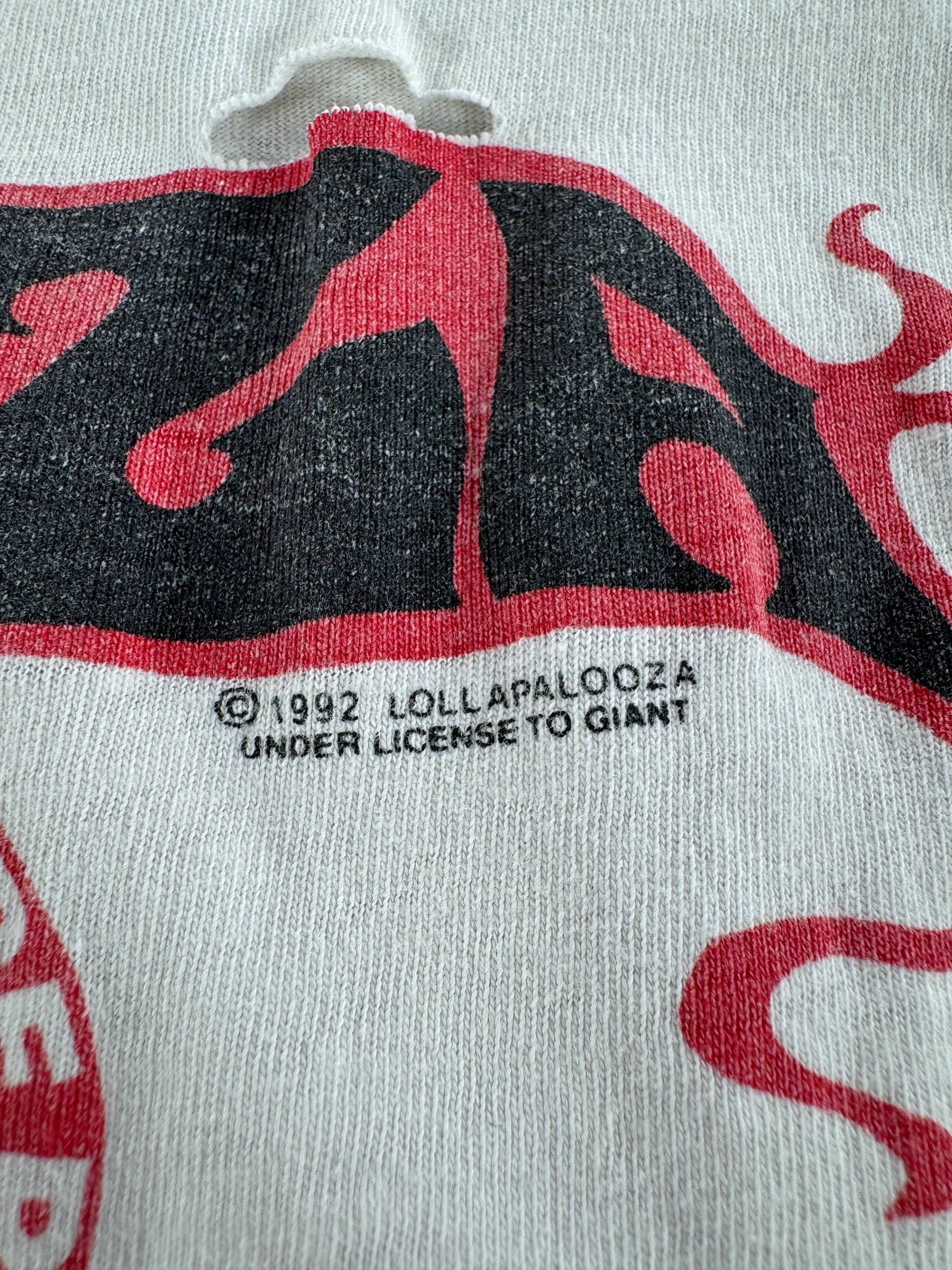 Back Graphic of Vintage Thrashed 1992 Lollapalooza Tee SZ L - AS IS