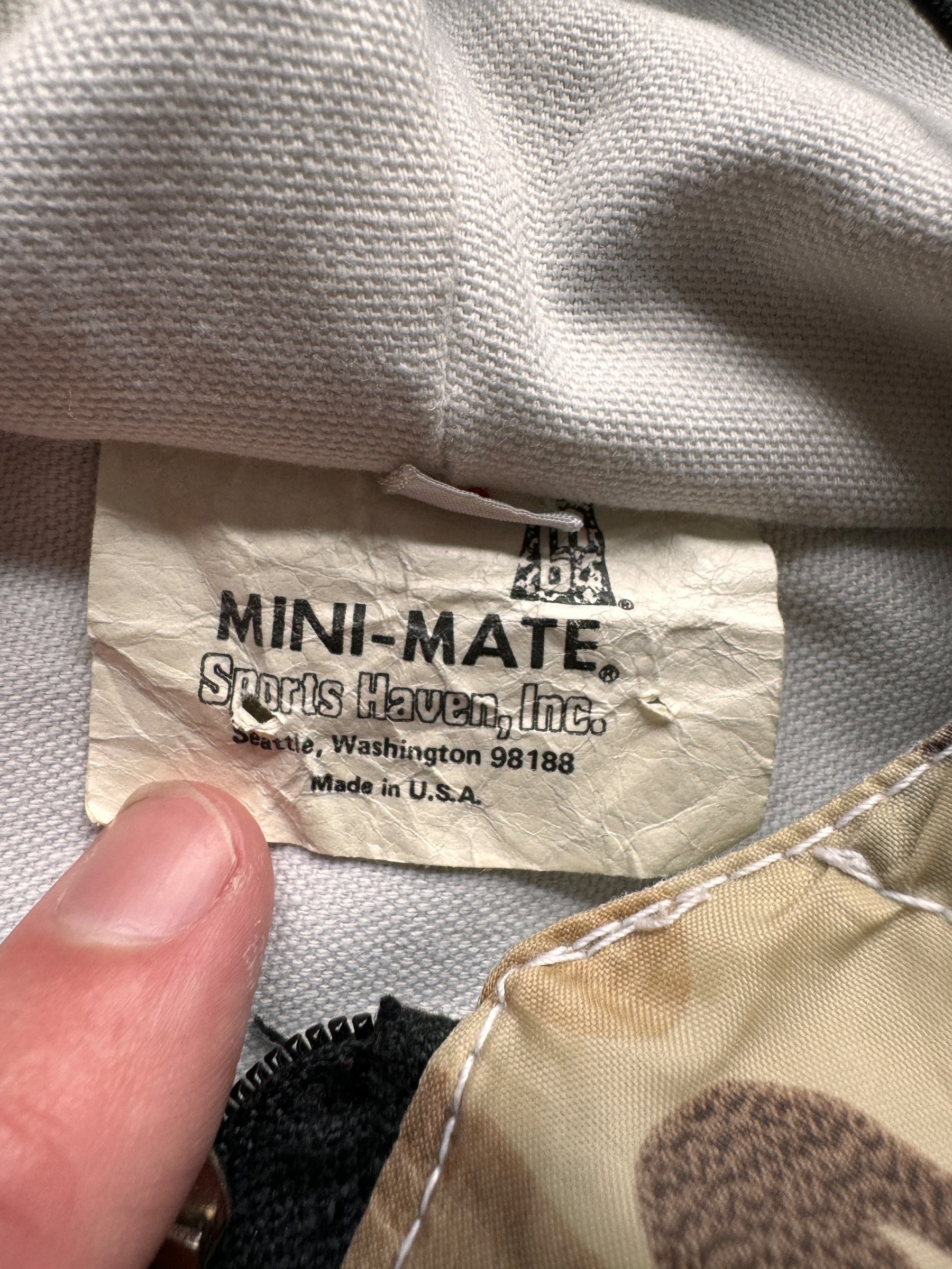 tag on Vintage Mini-Mate Seattle Camo Parka SZ M