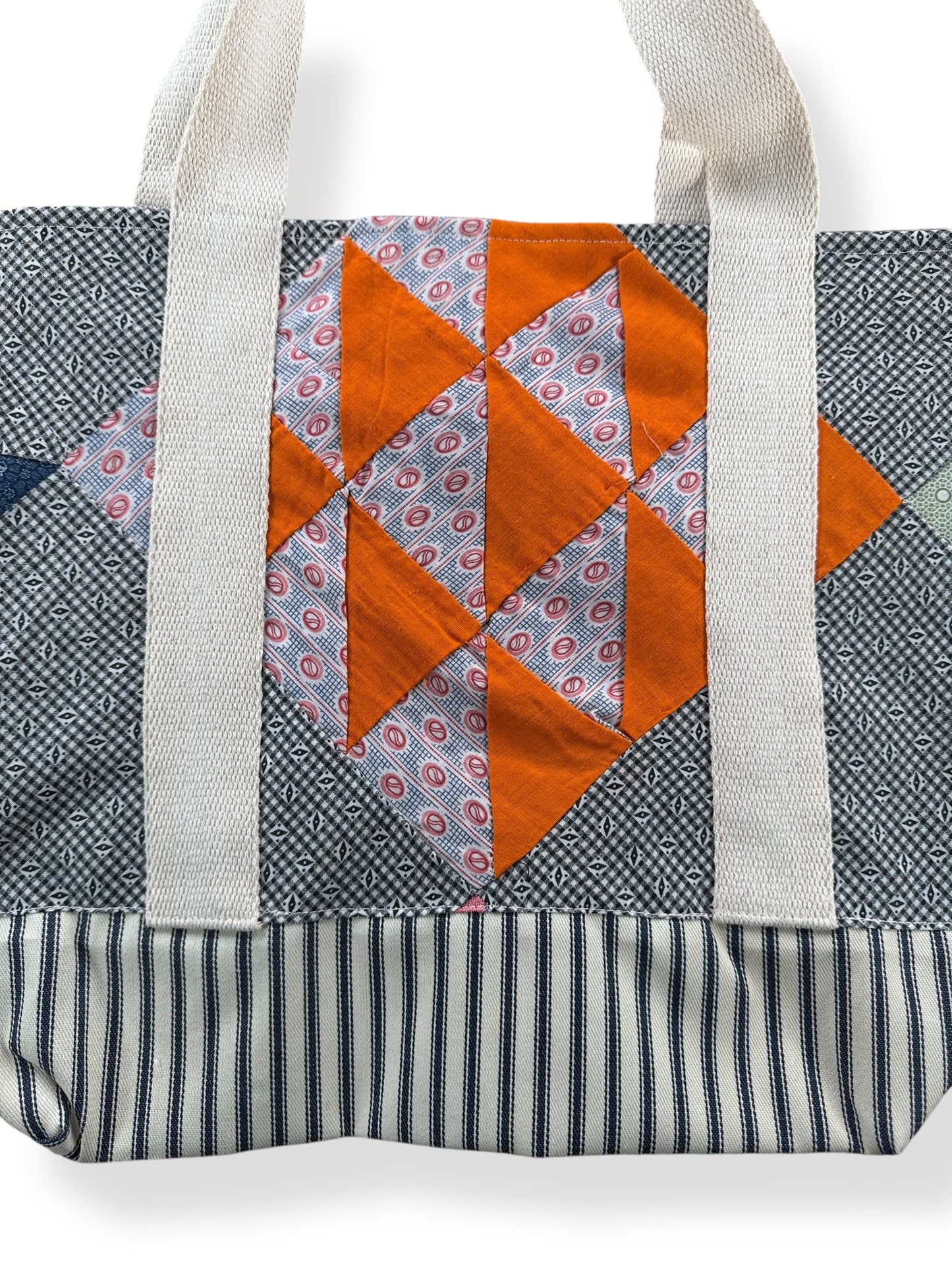 Side B Close Up of Archive Craft X Barn Owl Vintage Quilt Tote Bag