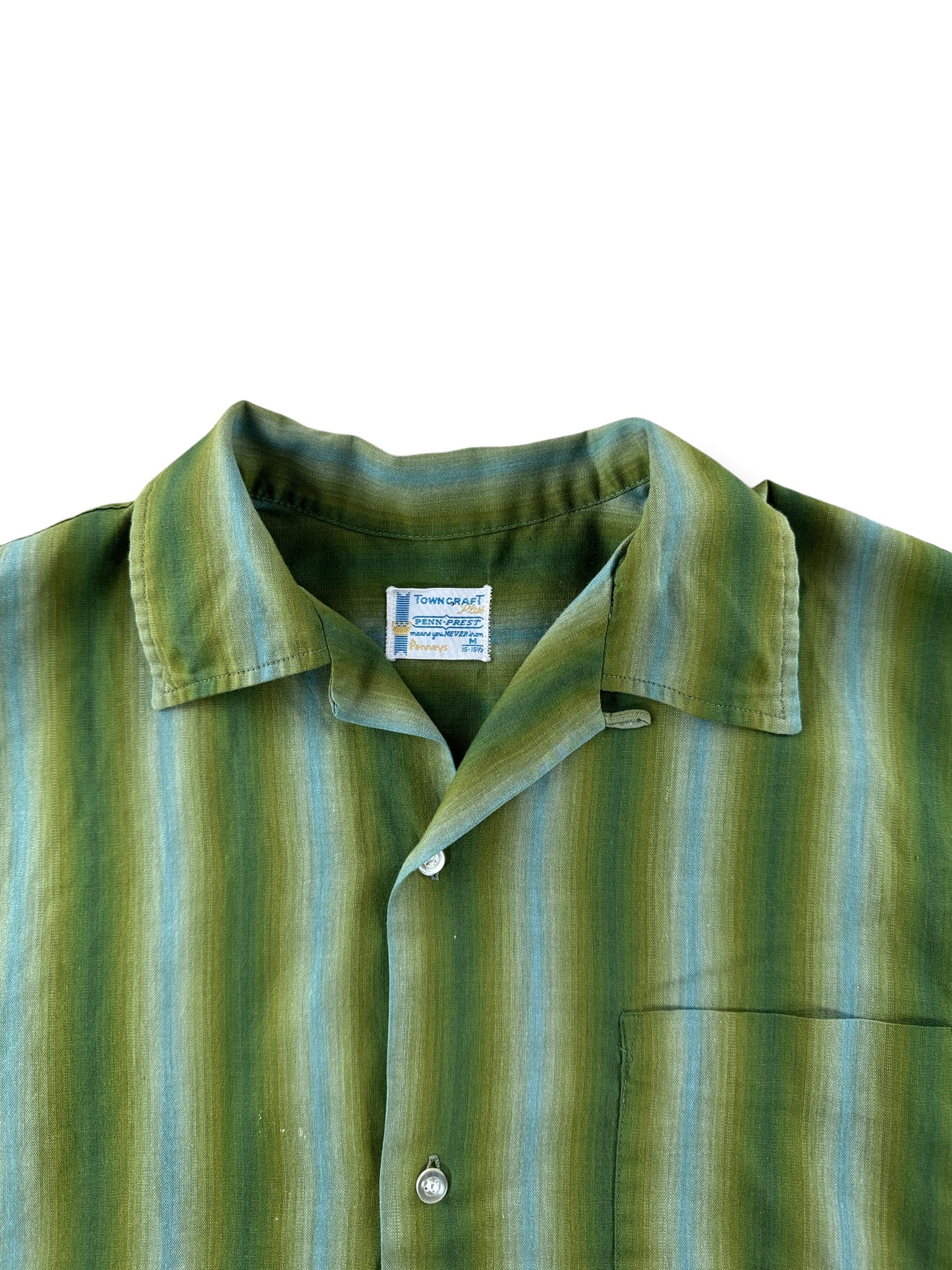 Collar on Vintage Towncraft Ombre Stripe Loop Collar Shirt SZ M