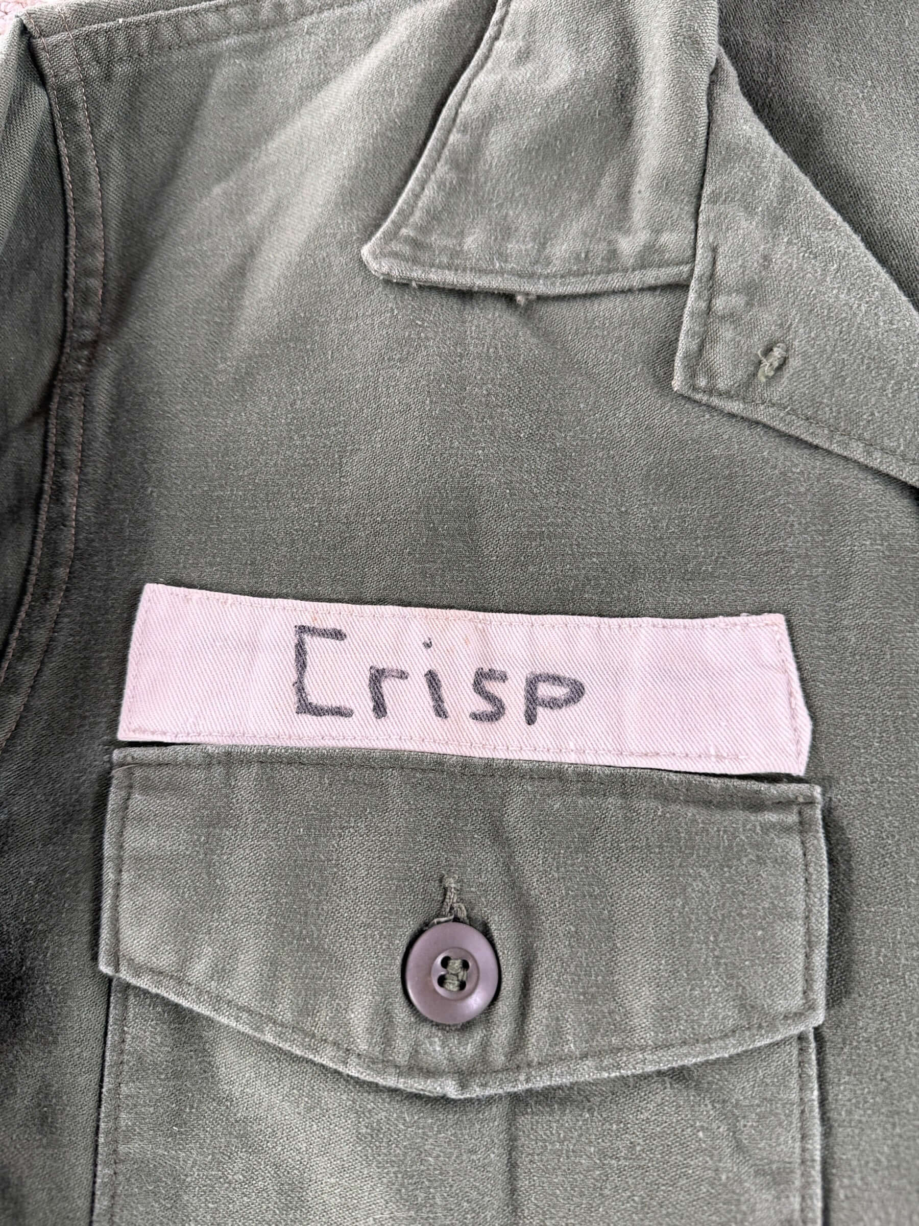 Label on Vintage 60s USN OG-107 Shirt SZ M
