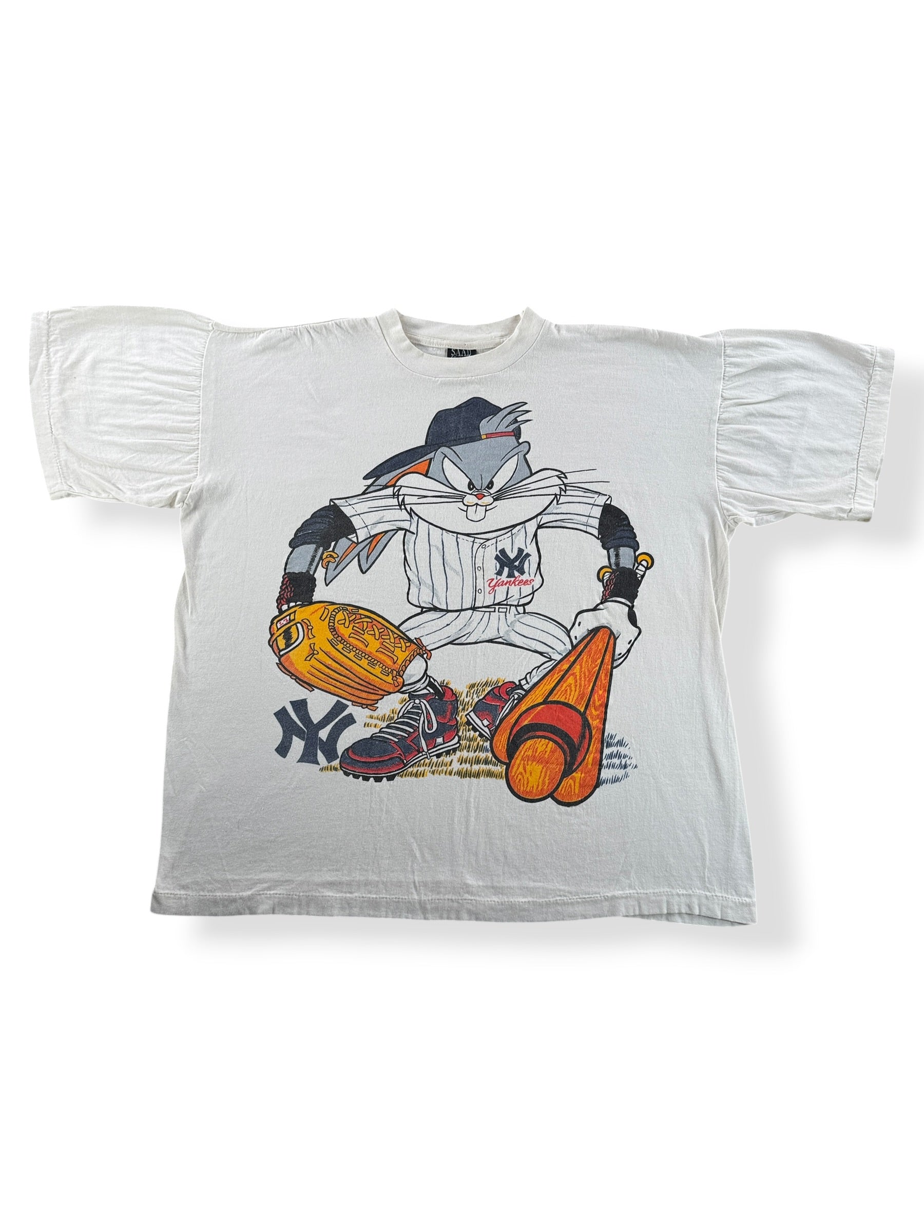 Front of Vintage Bugs Bunny New York Yankees Tee SZ XL