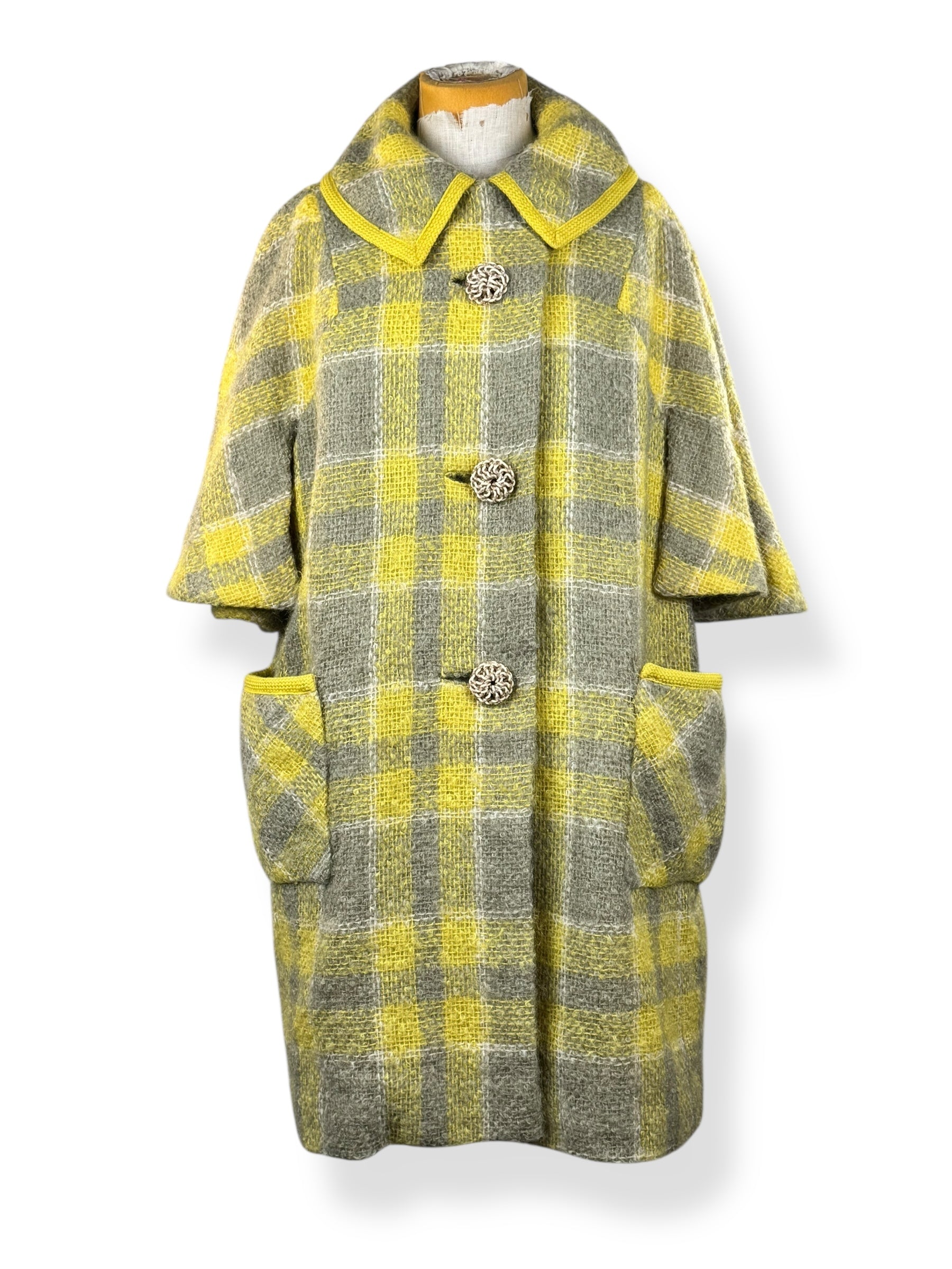 Front of 1960s Yellow/Gray Mohair Capelet Coat L