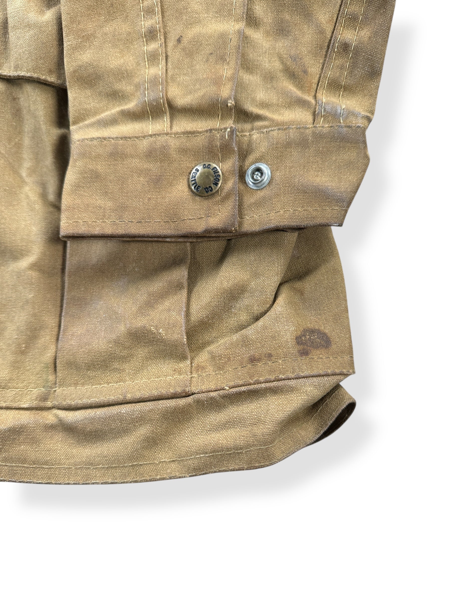 Stain on Vintage Filson Upland Bird Hunting Jacket SZ 42 AS IS
