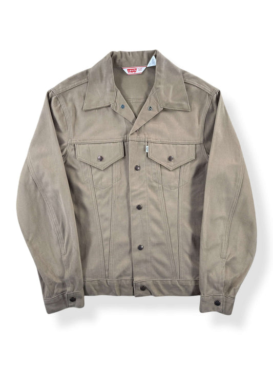 Front of Vintage Levis 70505-4023 Beige Trucker Jacket SZ 40