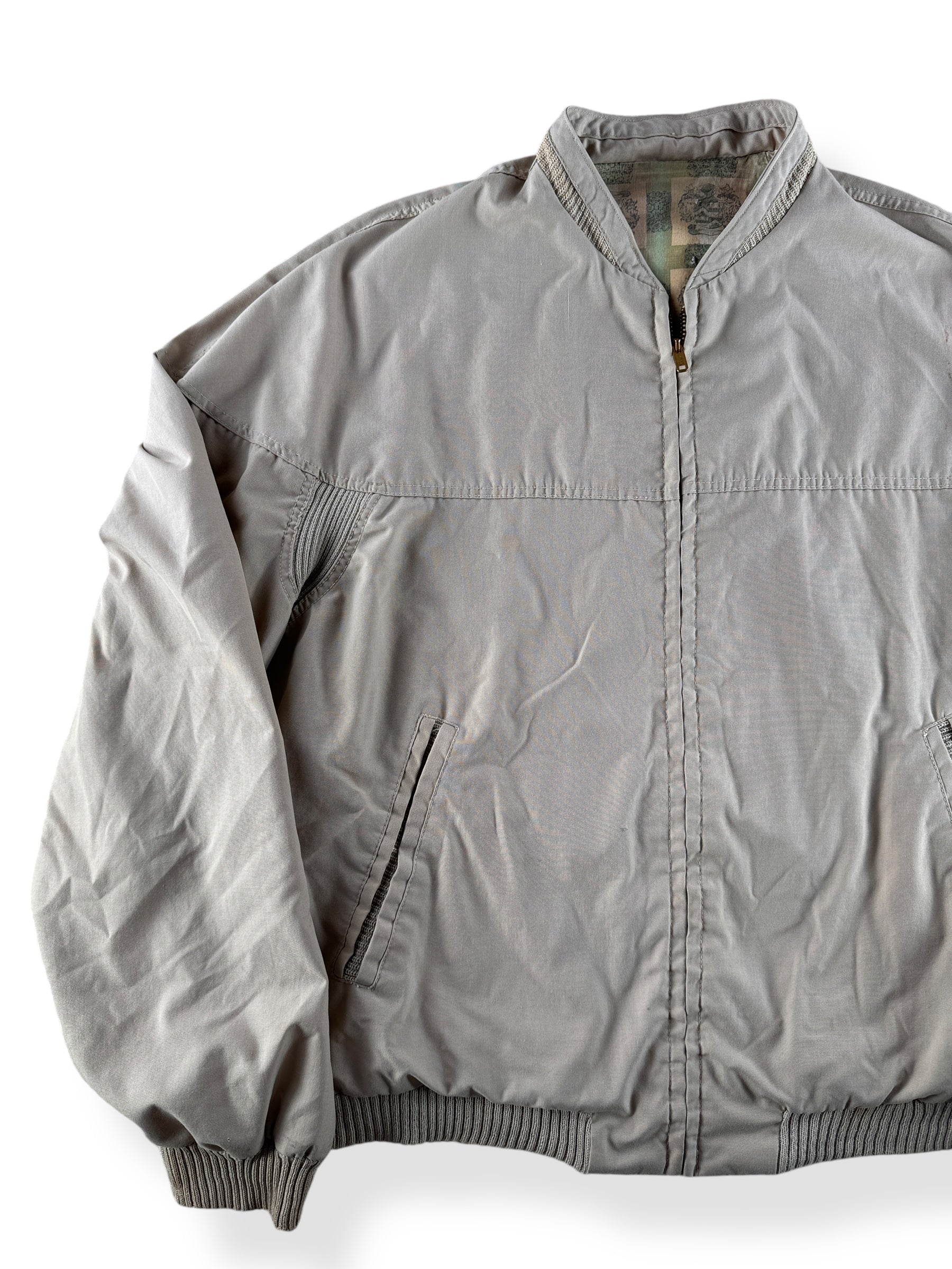 Front Right of Vintage Bomber Windbreaker SZ XL