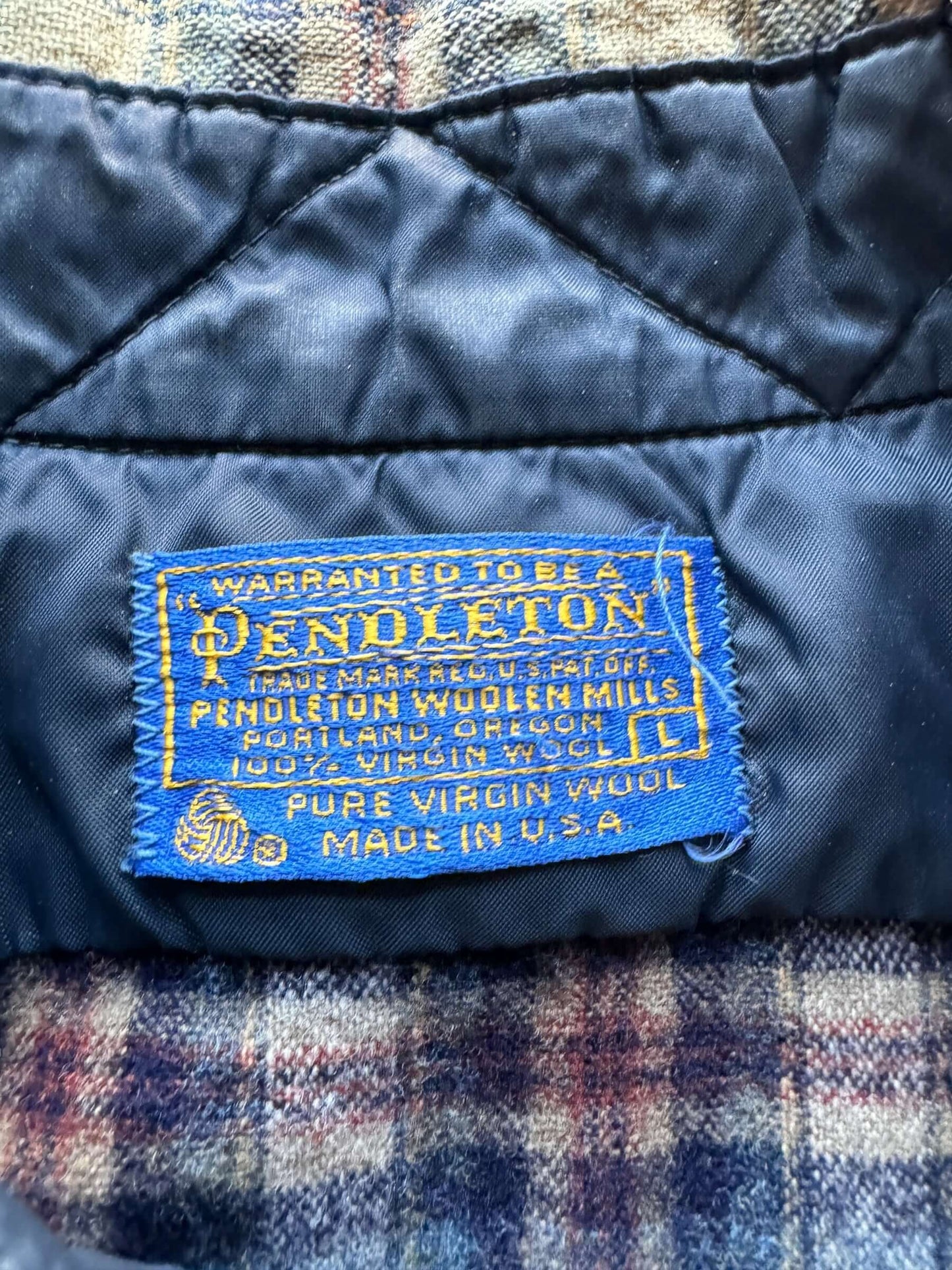 tag on Vintage Pendleton Beige/Navy Flannel SZ L