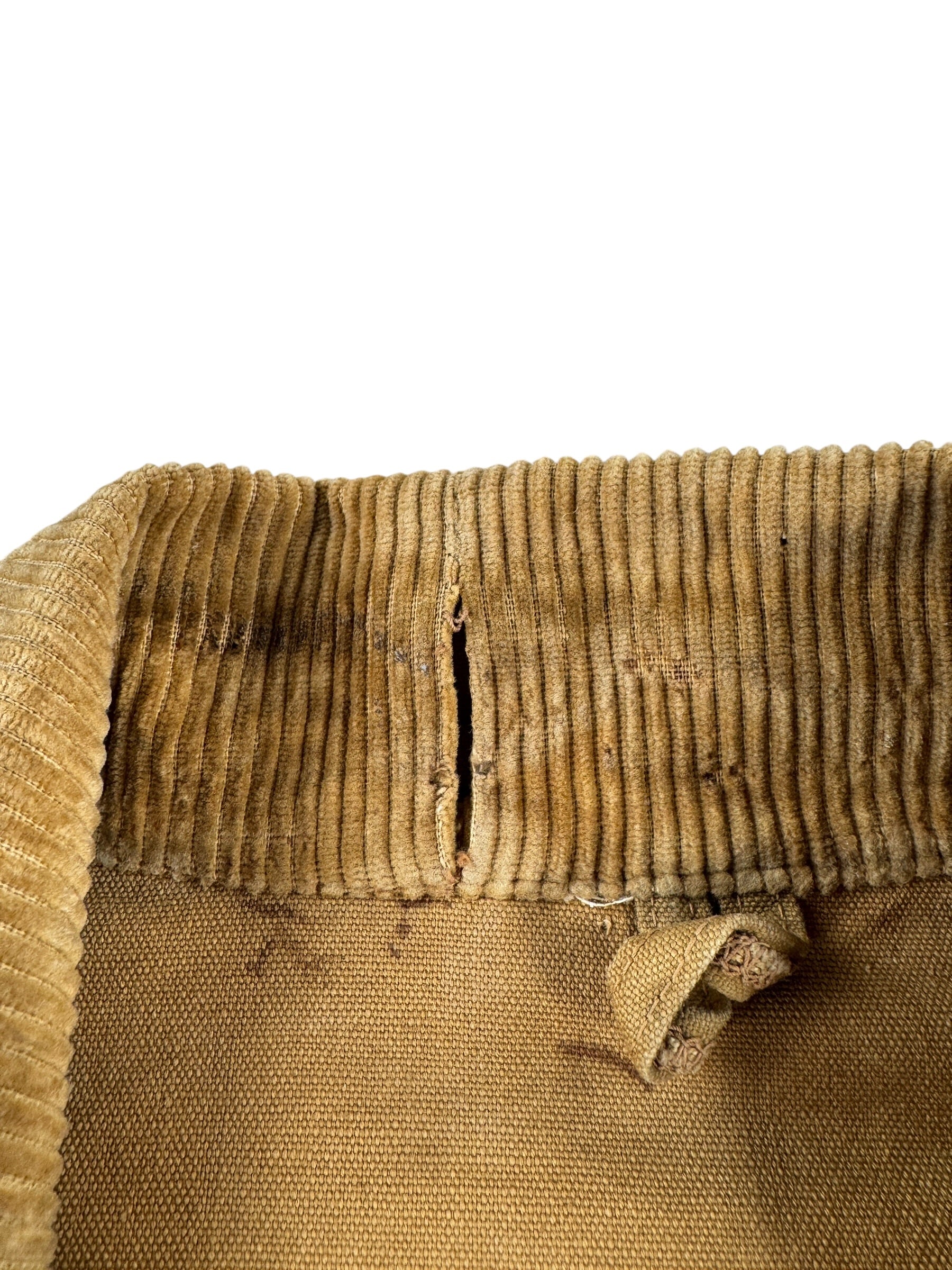 Rip on Collar of Vintage 1940s Blue Bill Hunting Coat SZ S