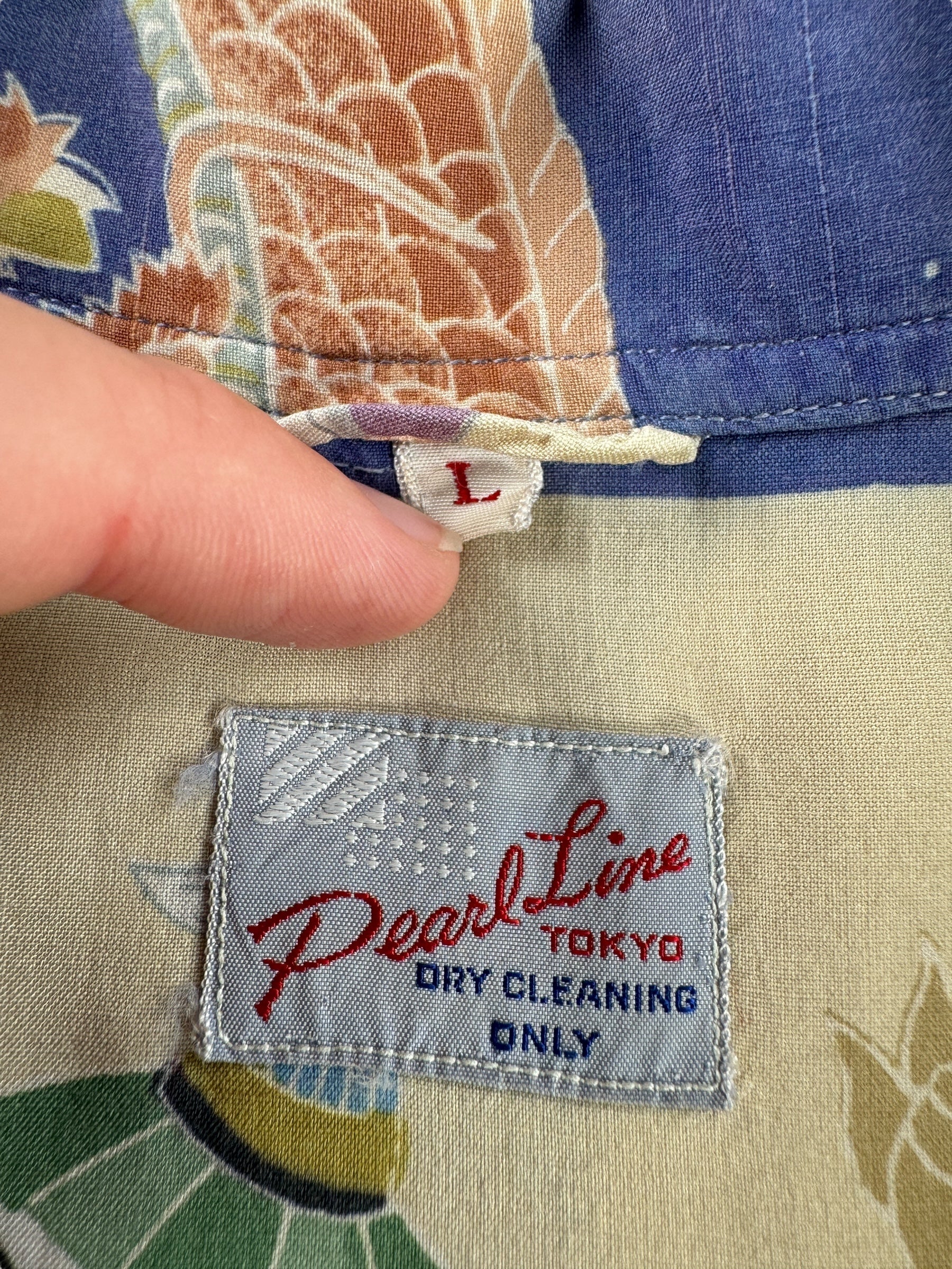 Label on Vintage Pearl Line Japanese Aloha Shirt SZ L