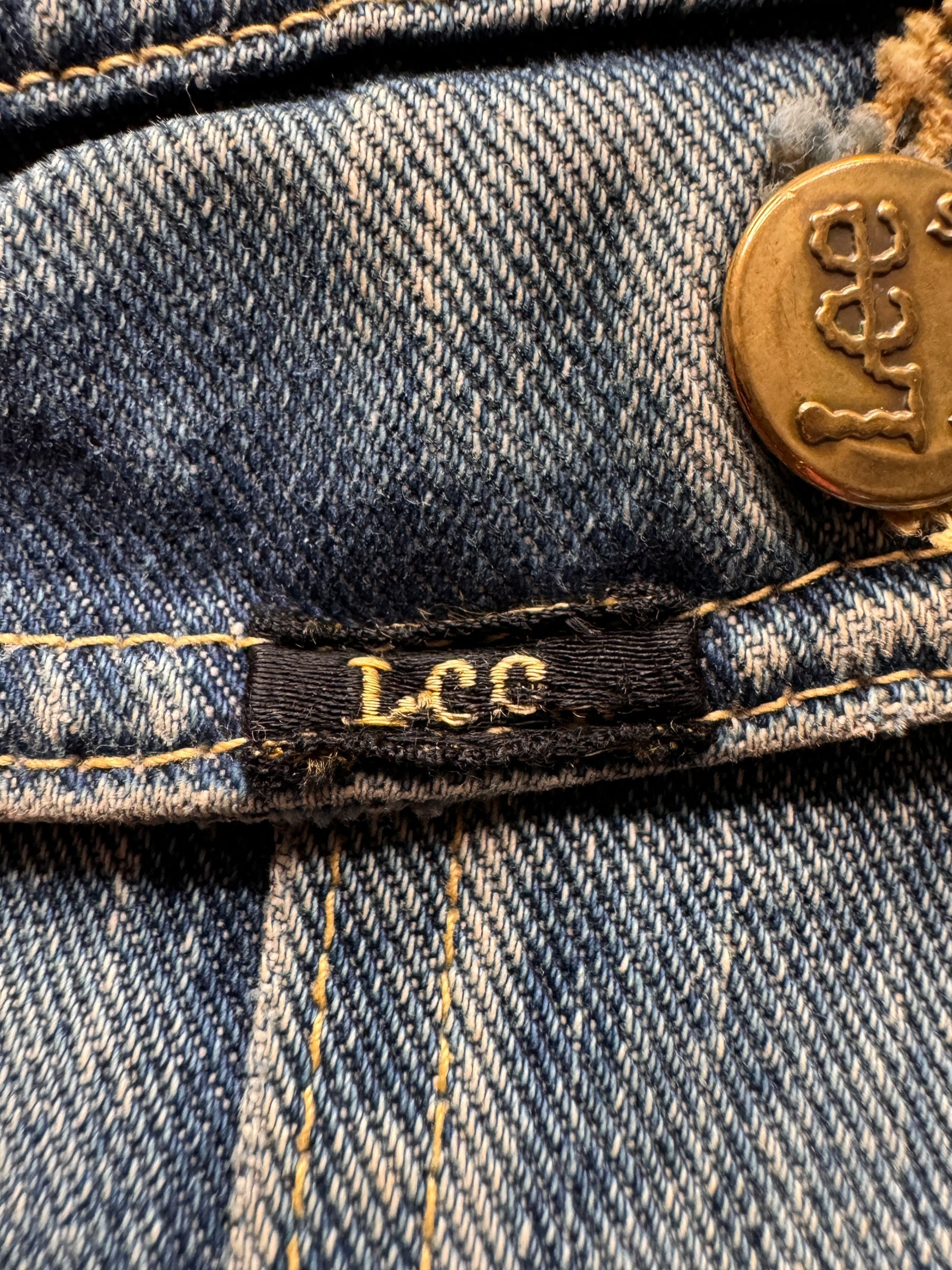 pocket label on Vintage Perfectly Washed Lee 101-J Jacket SZ 44