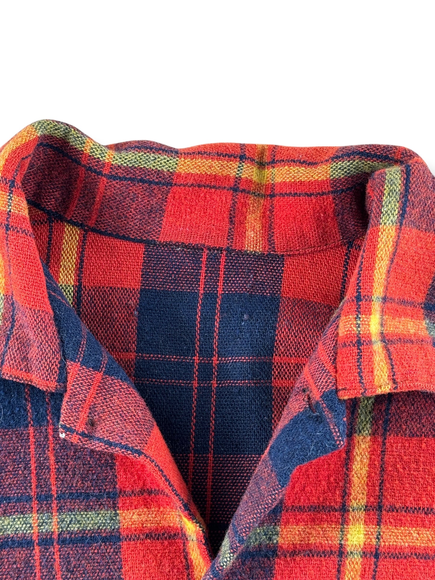 Cut tag on Vintage Wool Blend Flannel SZ L