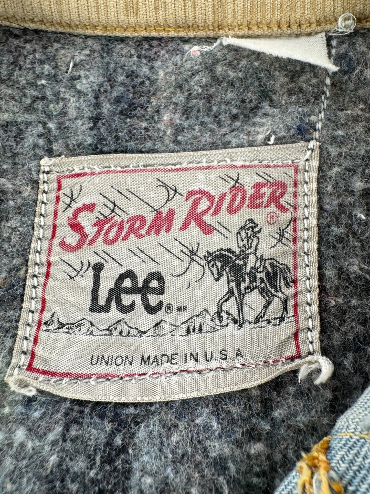 Label of Vintage Thrashed 70s Lee Storm Rider Denim Jacket SZ L