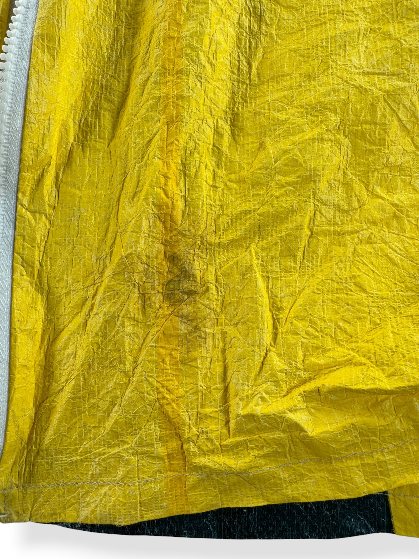 Wear on Vintage Camel Windbreaker SZ XL