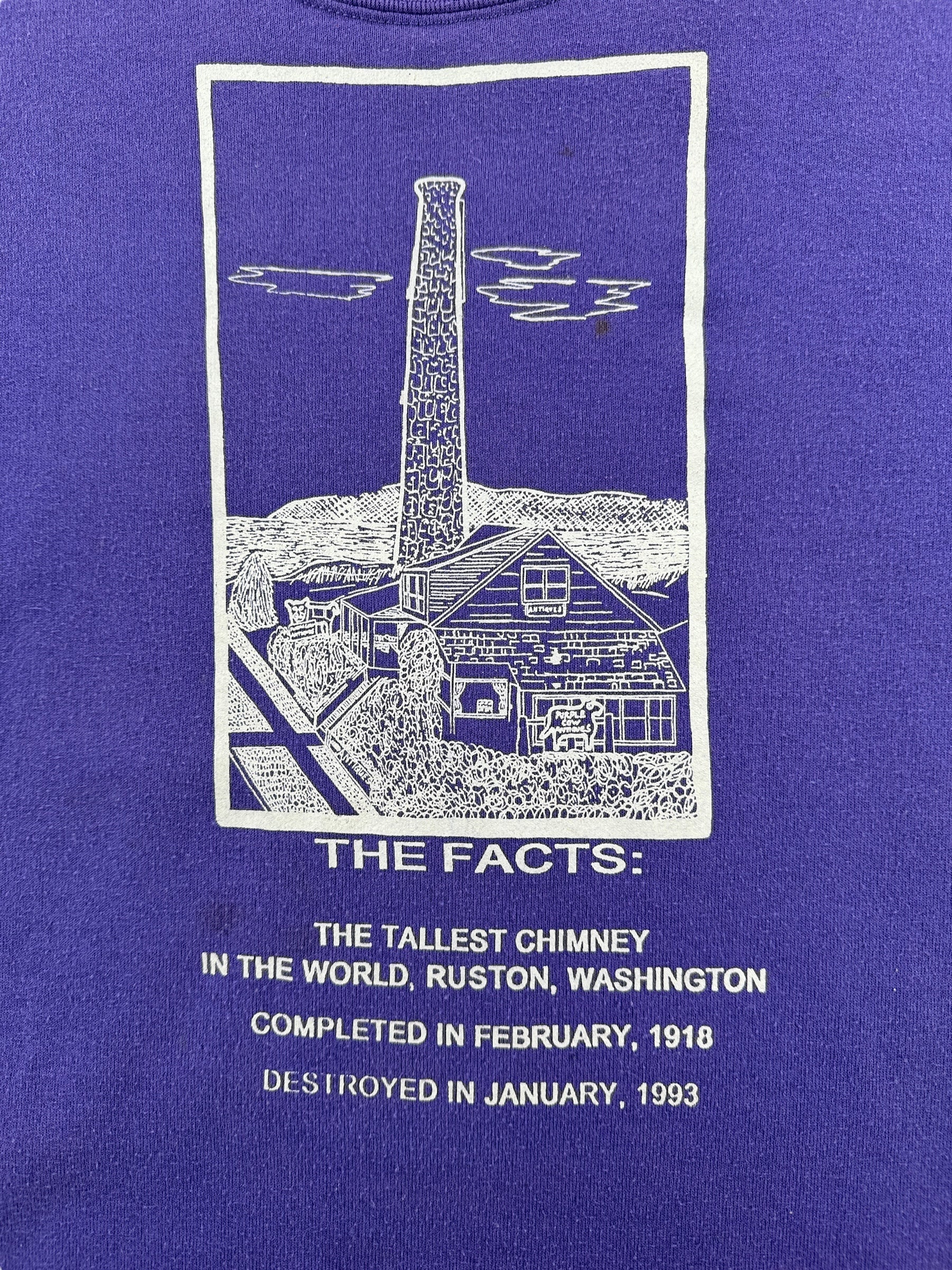 Graphic on Vintage Chimney Crewneck SZ M