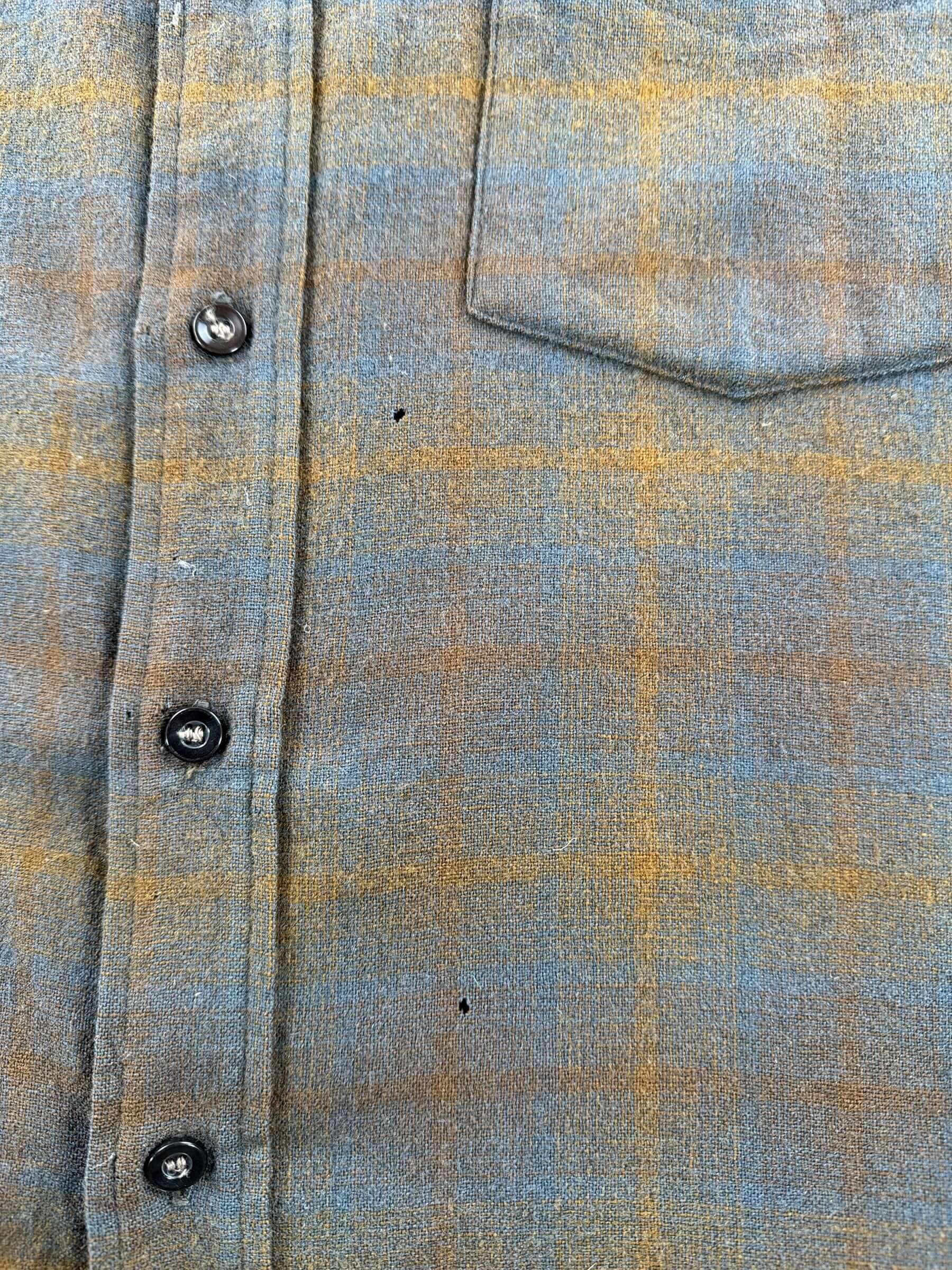 Holes on Vintage 50s/60s Era Pendleton Short Sleeve Shadow Plaid Flannel SZ M