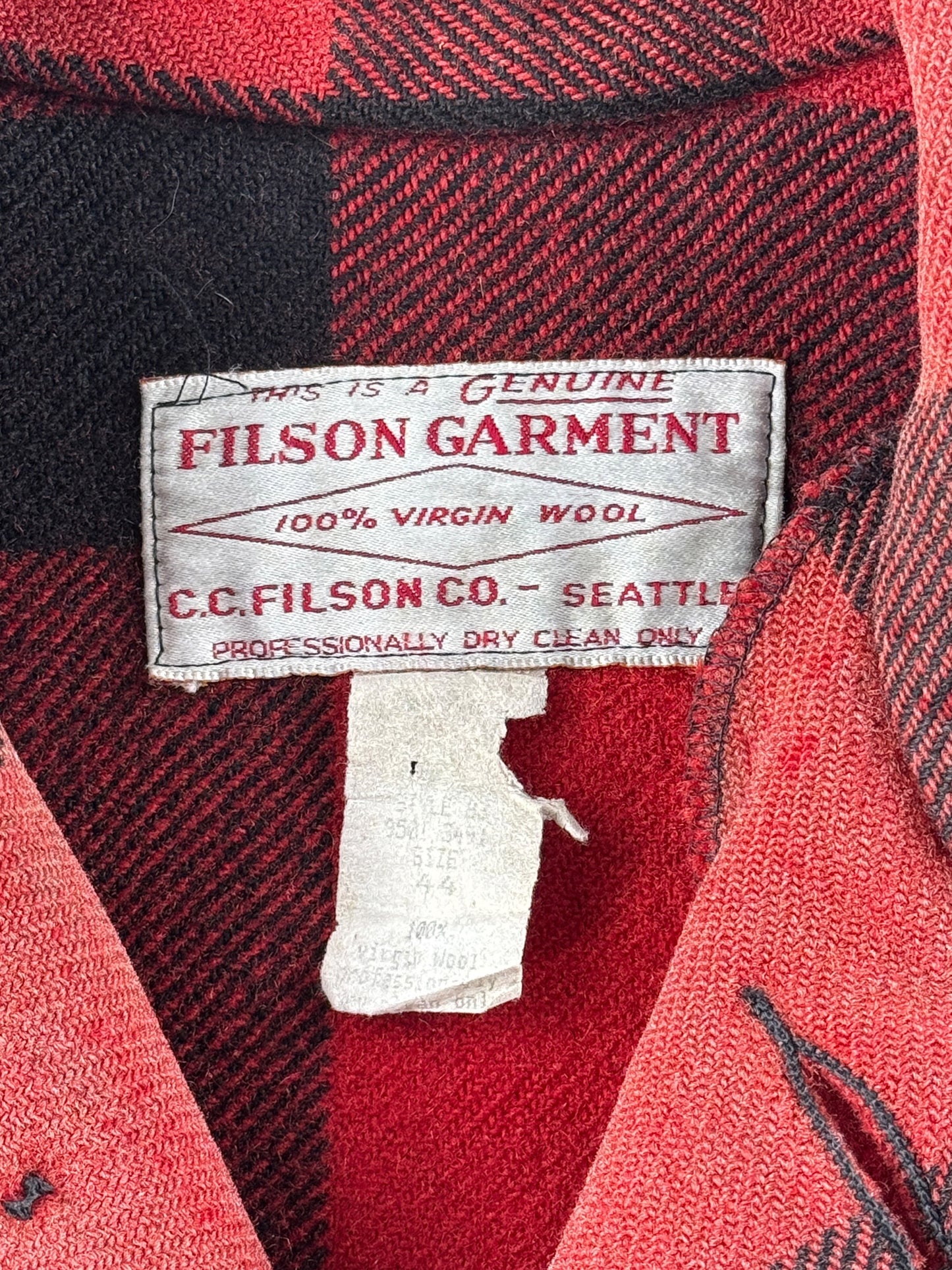 Tag on Vintage 80’s Filson Double Mackinaw SZ 44