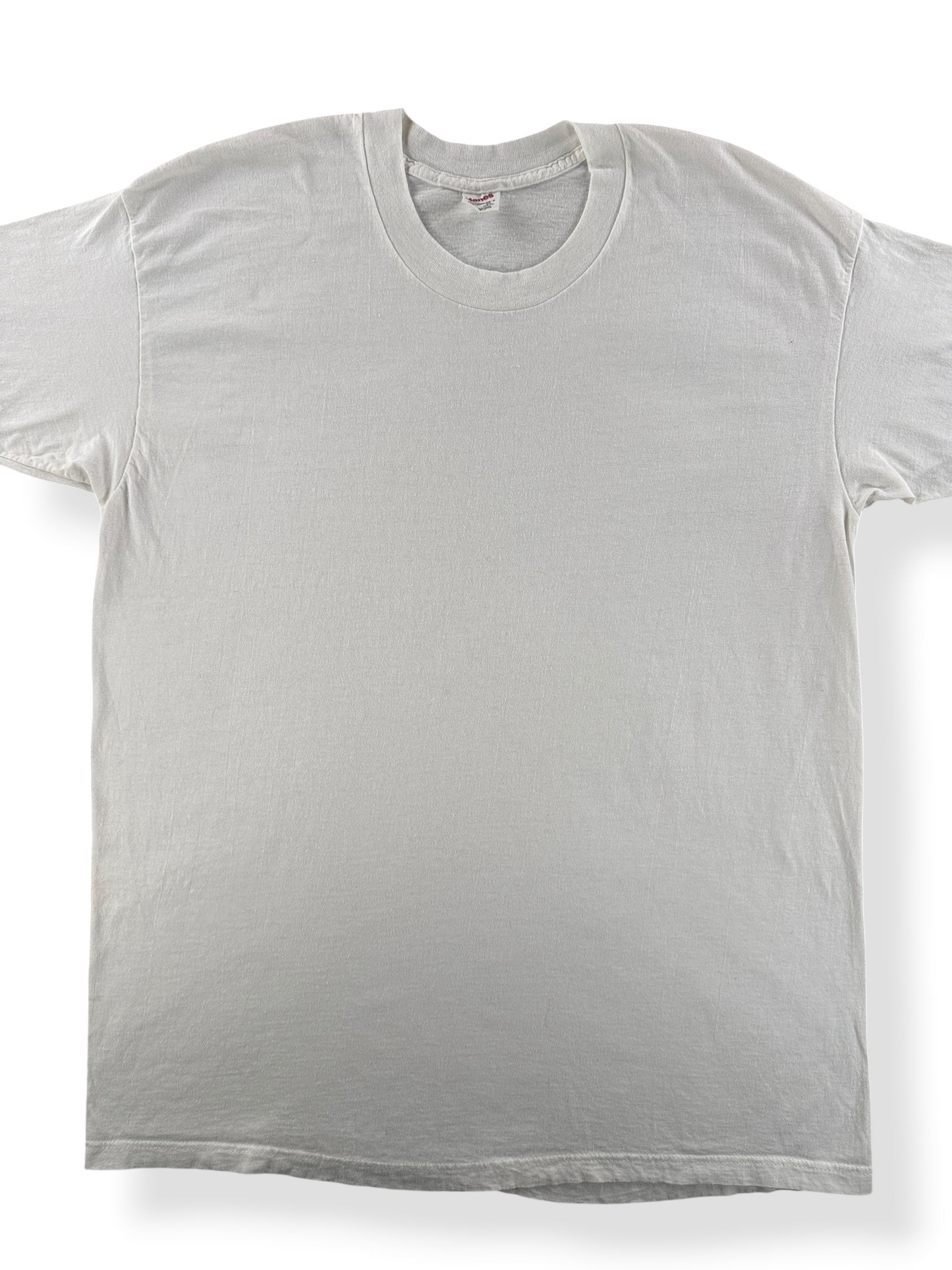 Front Close Up of Vintage Hanes Blank White Tee SZ XL (Fits L)
