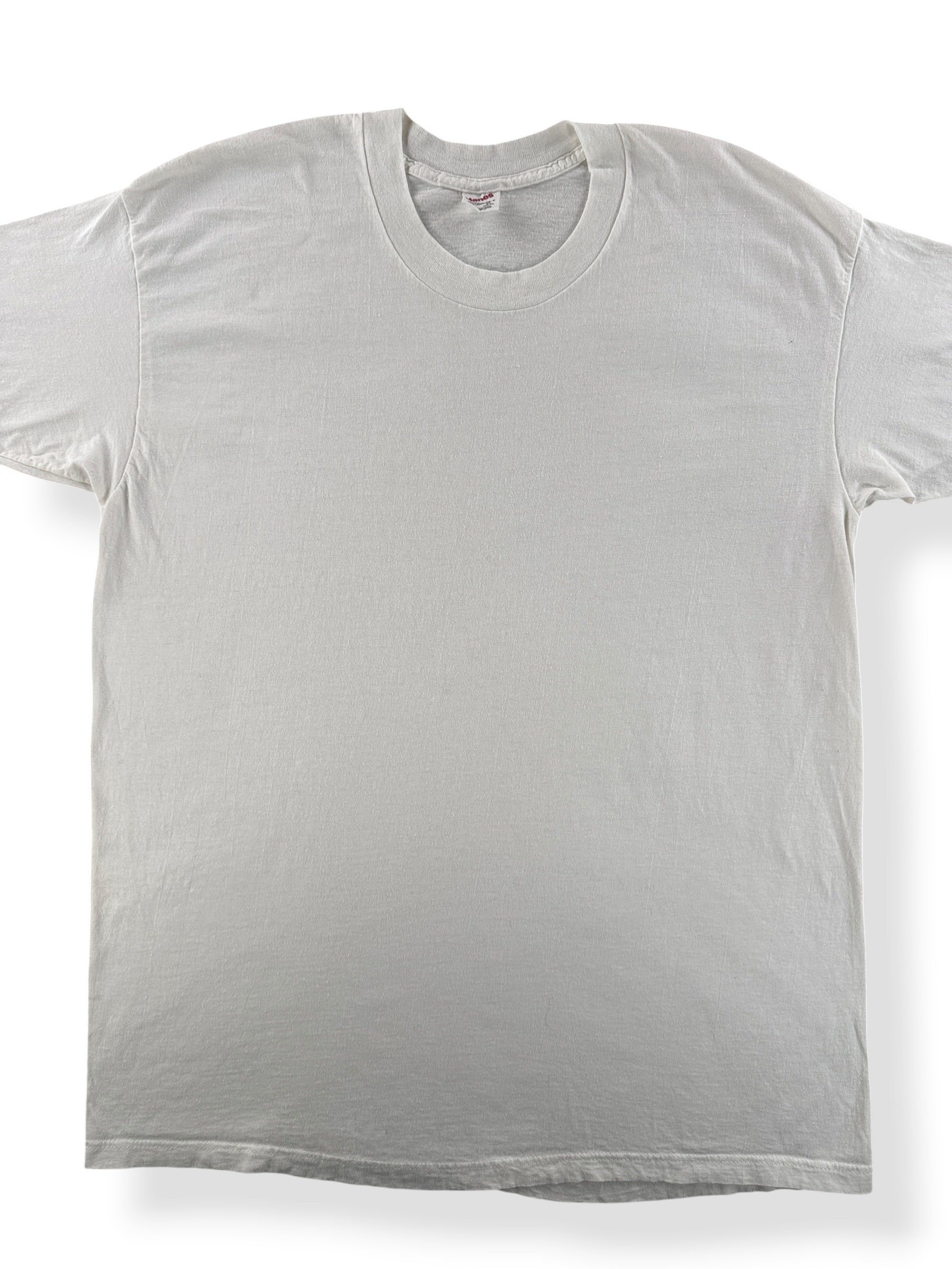 Front Close Up of Vintage Hanes Blank White Tee SZ XL (Fits L)