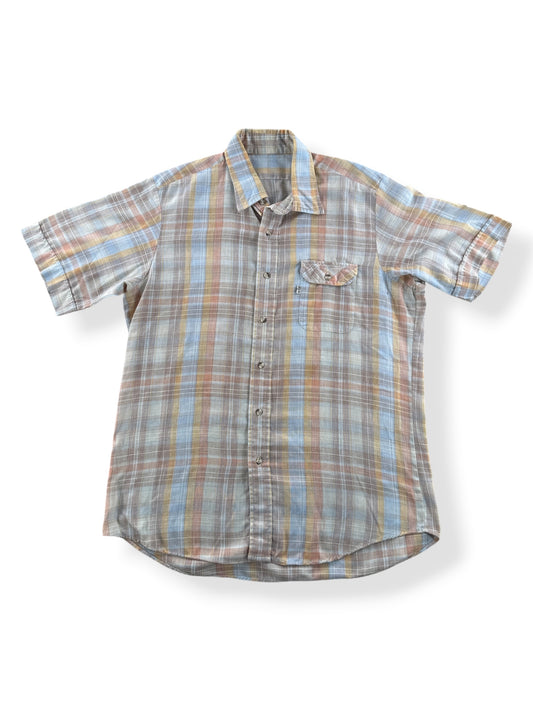 Front of Vintage Levi's Plaid Short Sleeve Shirt SZ L