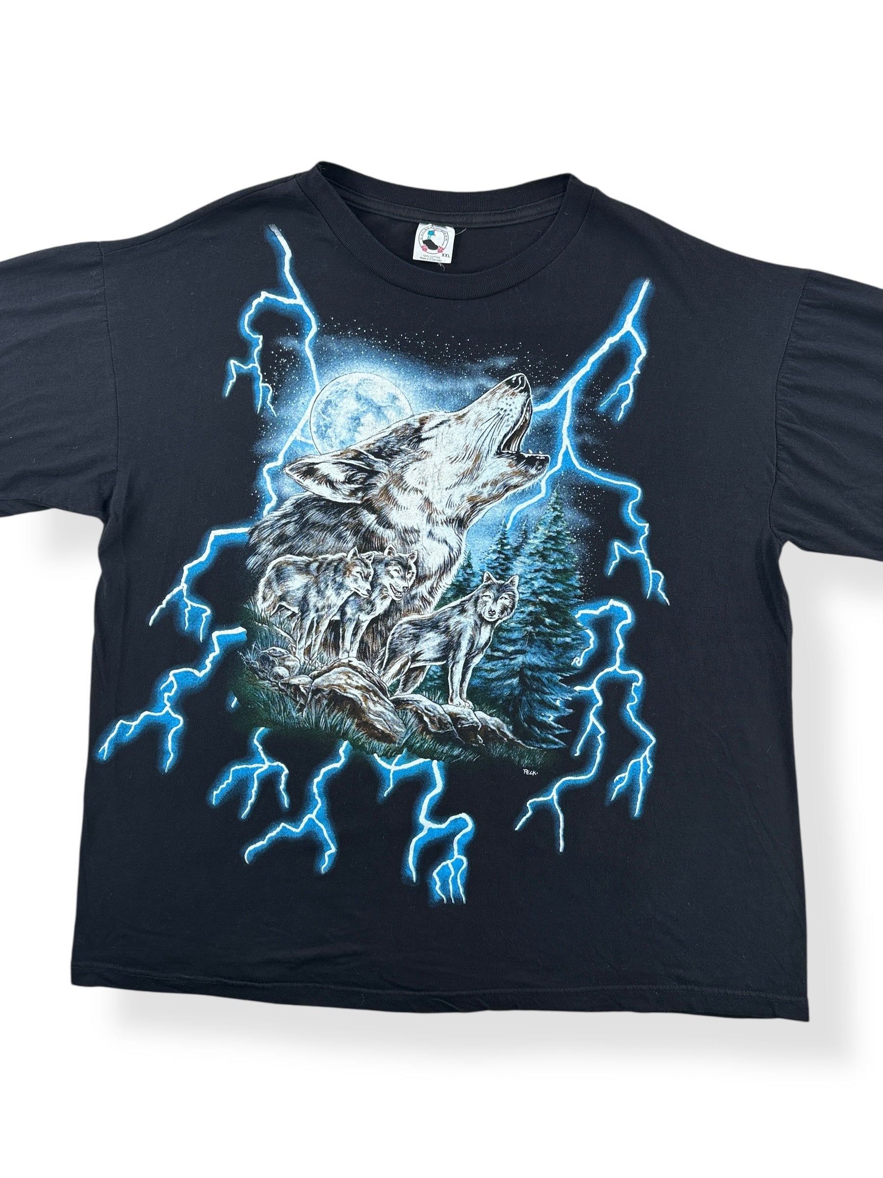 Front Close Up of Vintage American Thunder Wolf Tee SZ XXL