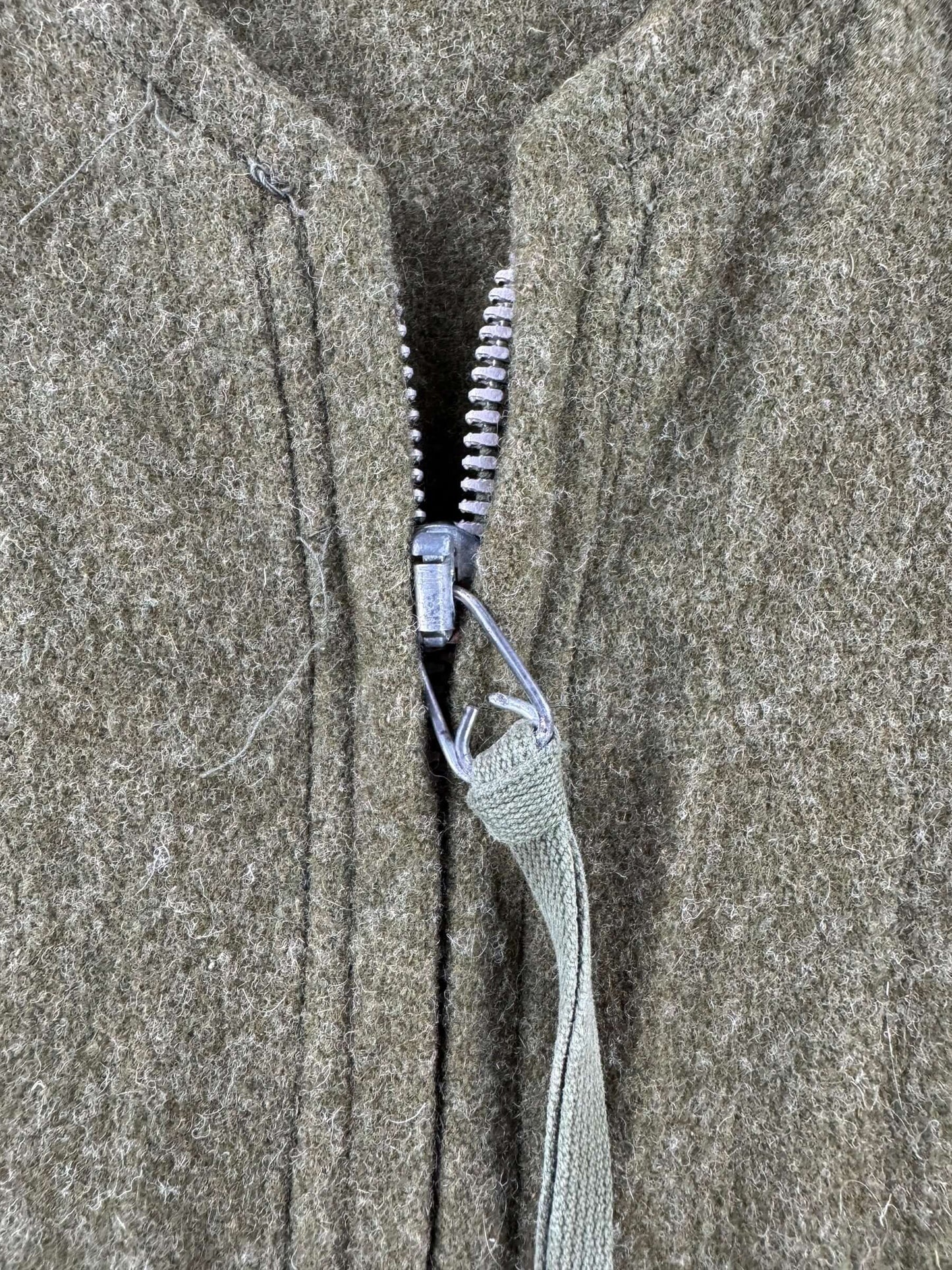 Zipper on Vintage Handmade Mackinaw Wool Zip Up Vest SZ L