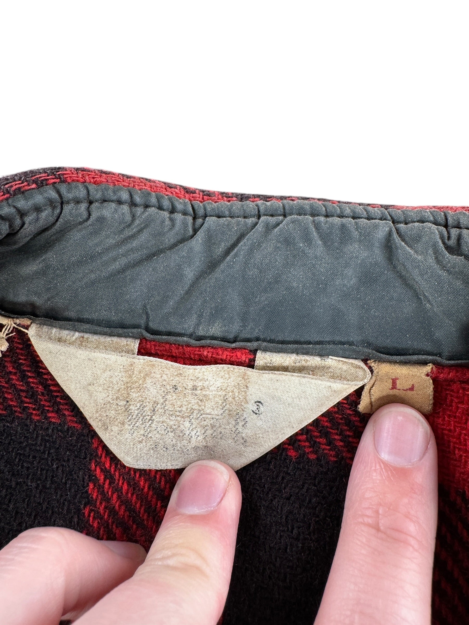Label on Vintage Woolrich Buffalo Plaid Flannel SZ L