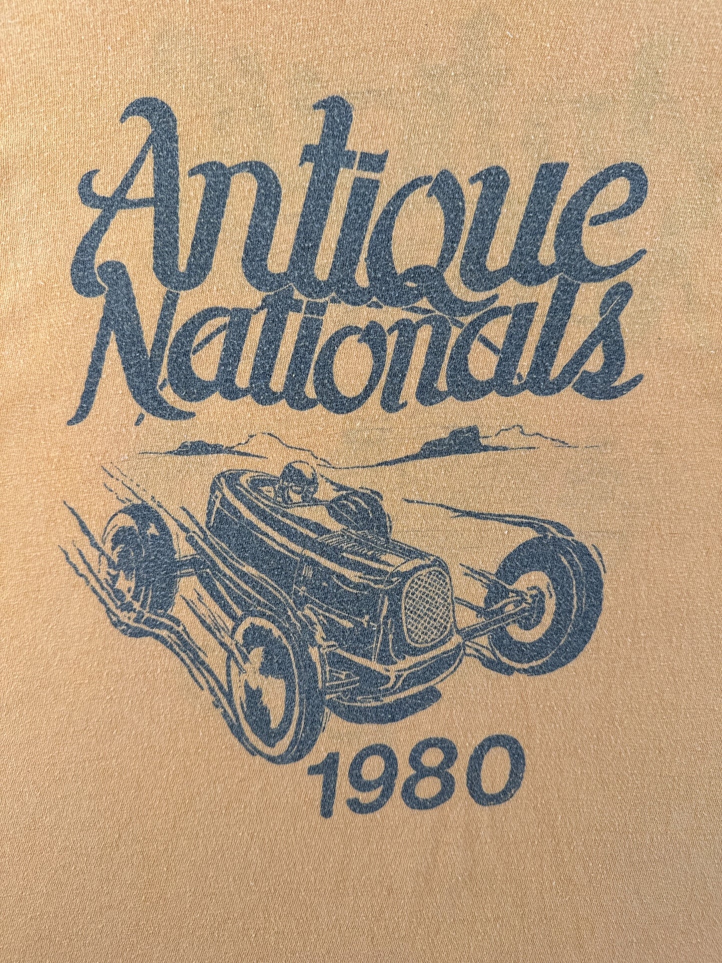 Front graphic on Vintage 1980 Racing Tee SZ M (Fits S)