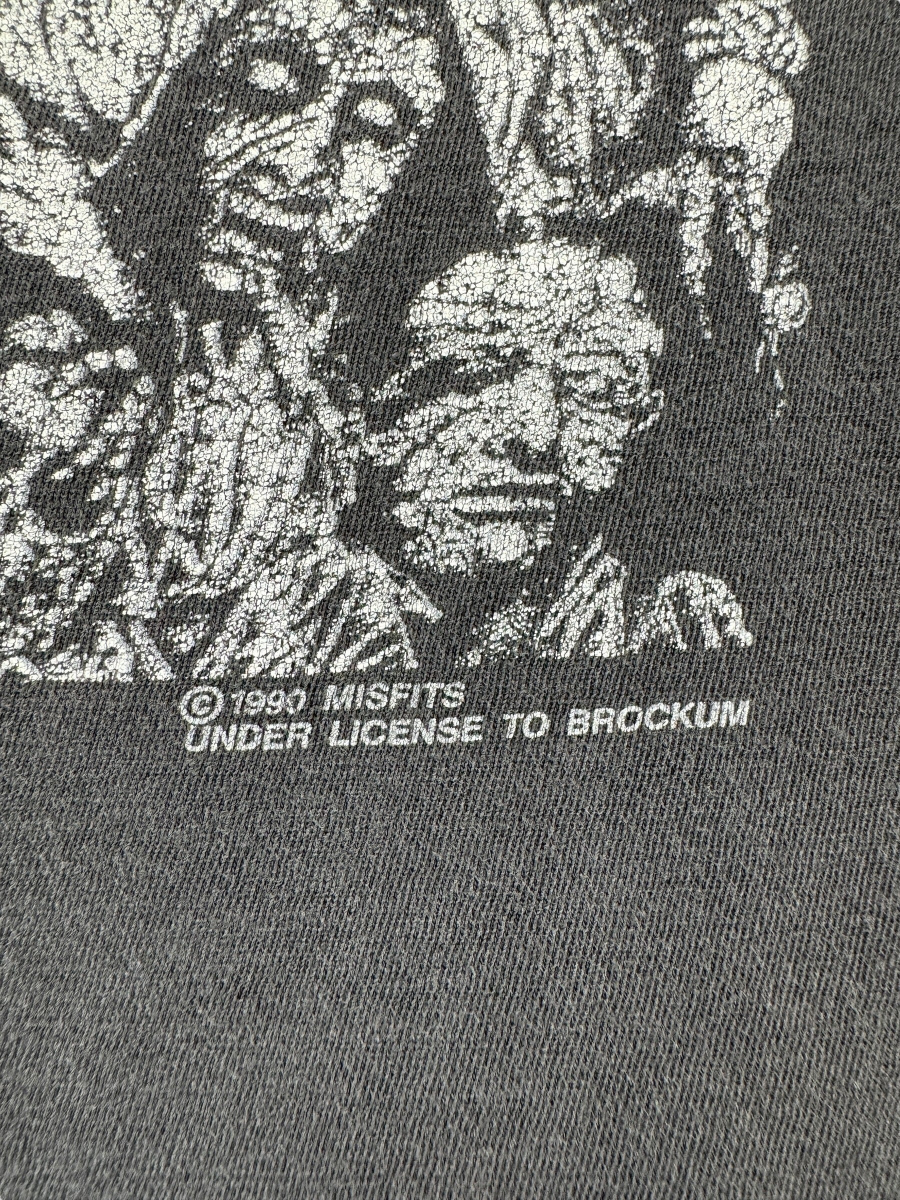 Trademark on Vintage 90s Era Misfits Earth AD Brockum Tee SZ L