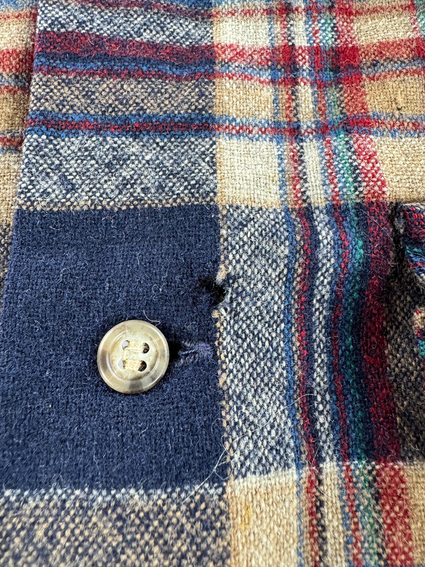 Hole on Vintage 60s Pendleton Board Shirt SZ M