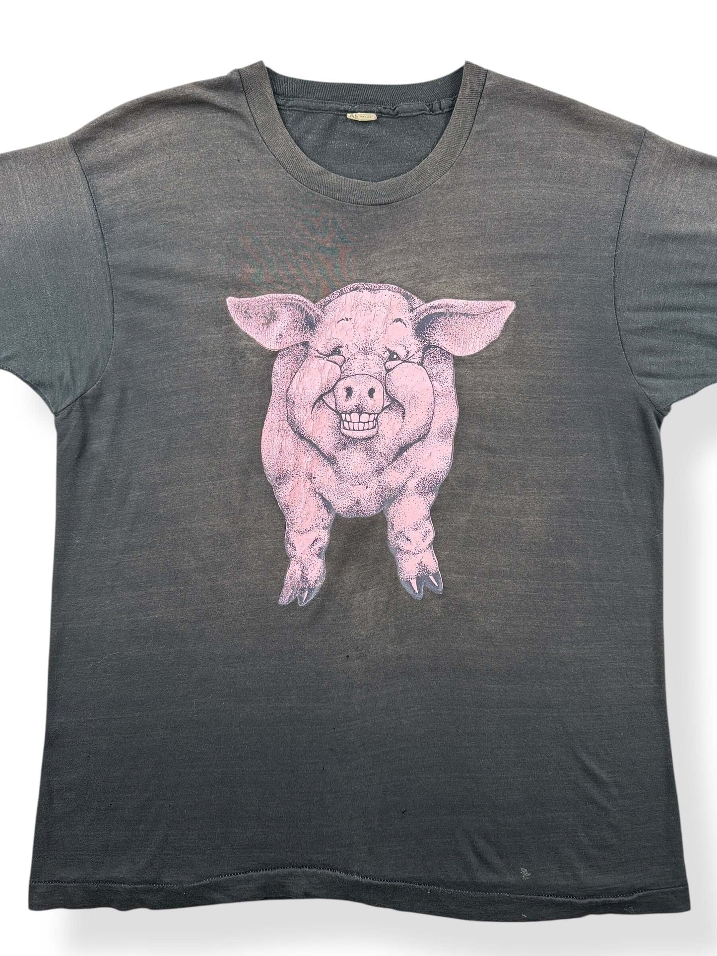 Front Close Up of Vintage Armadillo BBQ Kirkland Tee SZ XL (Fits M)